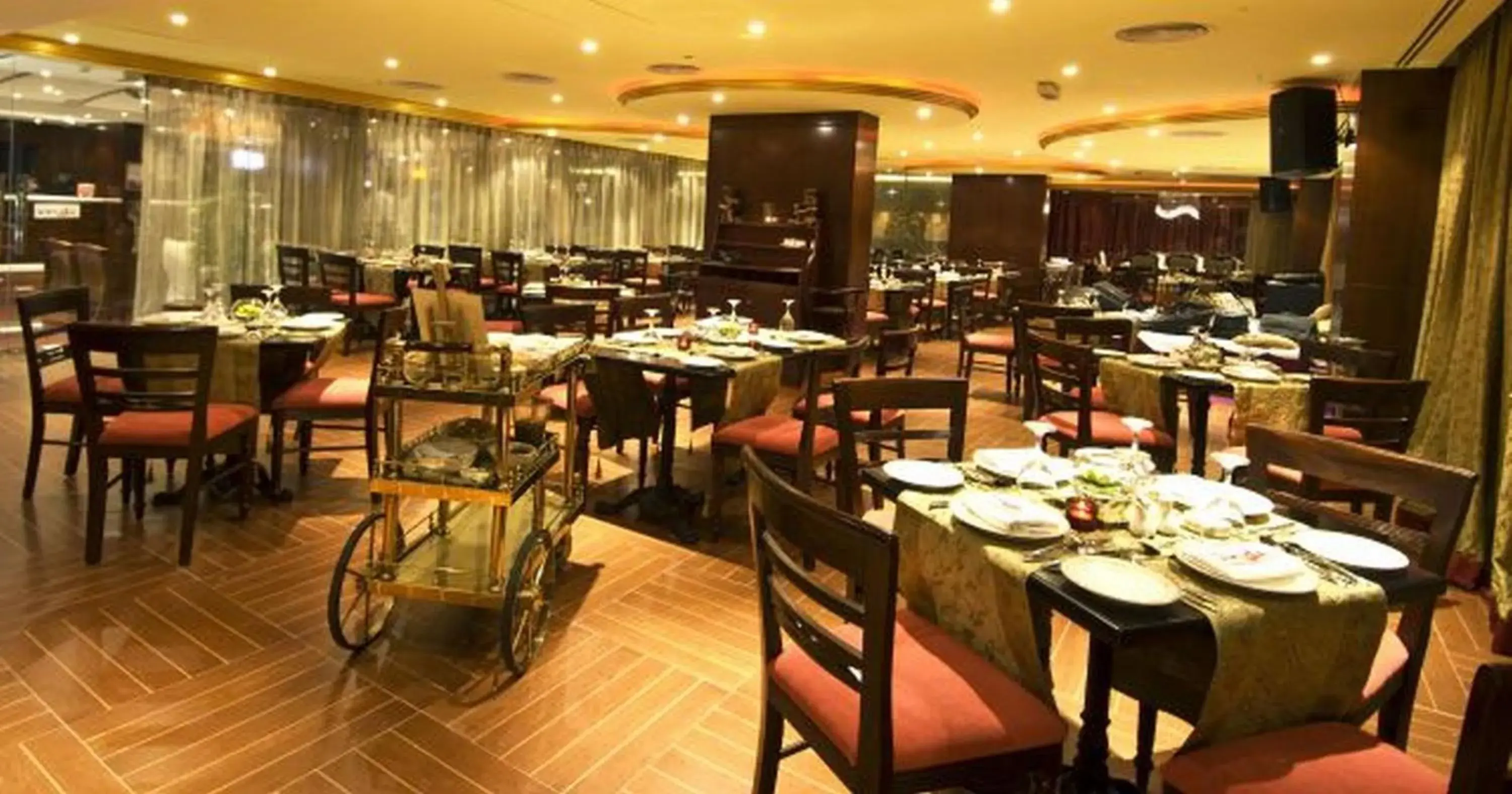 Restaurant/places to eat in Ramee Royal Hotel Restaurant/places to eat in Ramee Royal Hotel