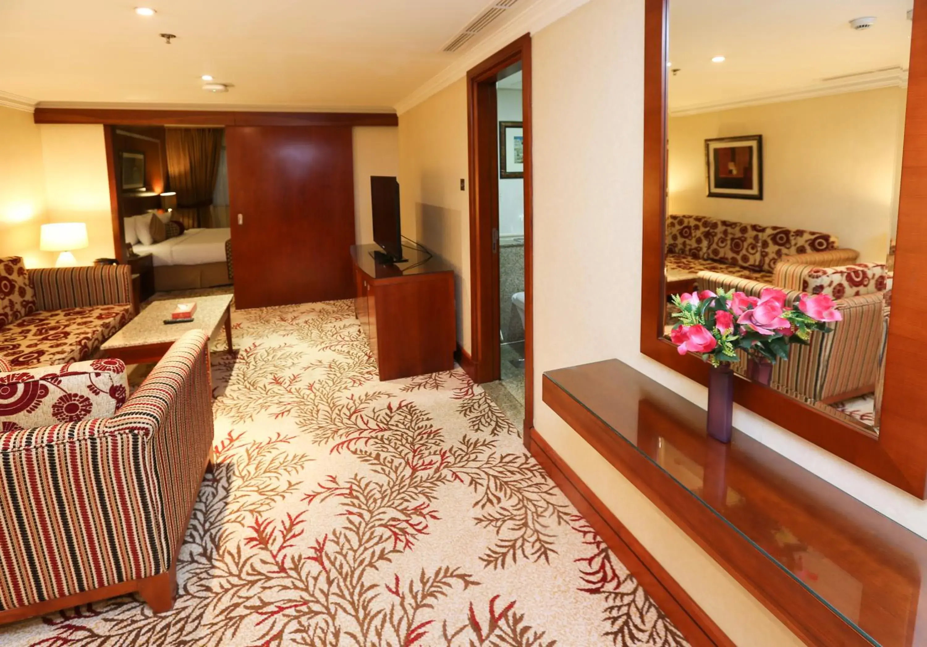 Living room, Bed in Ramee Royal Hotel Living room, Bed in Ramee Royal Hotel