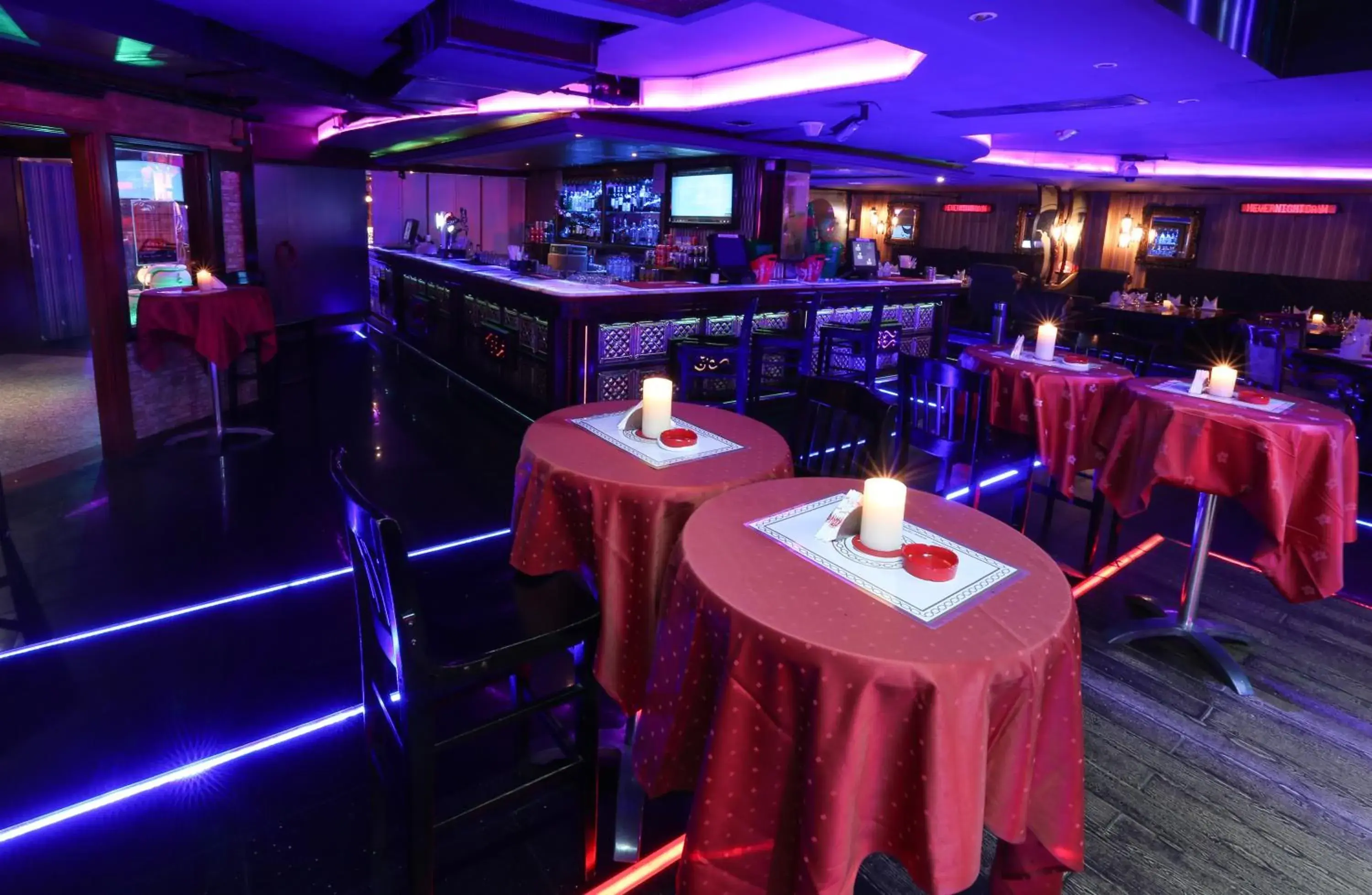 Restaurant/places to eat in Ramee Royal Hotel Restaurant/places to eat in Ramee Royal Hotel