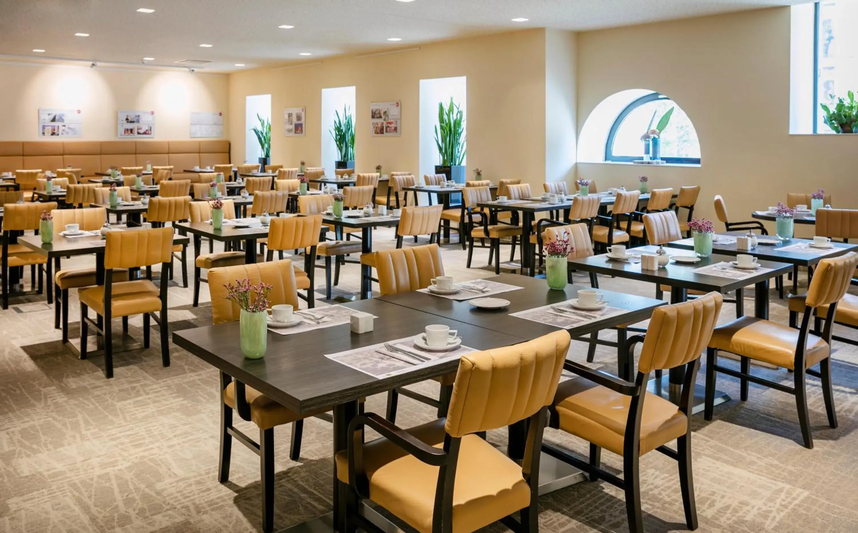 Restaurant/places to eat in ARCOTEL Camino Stuttgart Restaurant/places to eat in ARCOTEL Camino Stuttgart