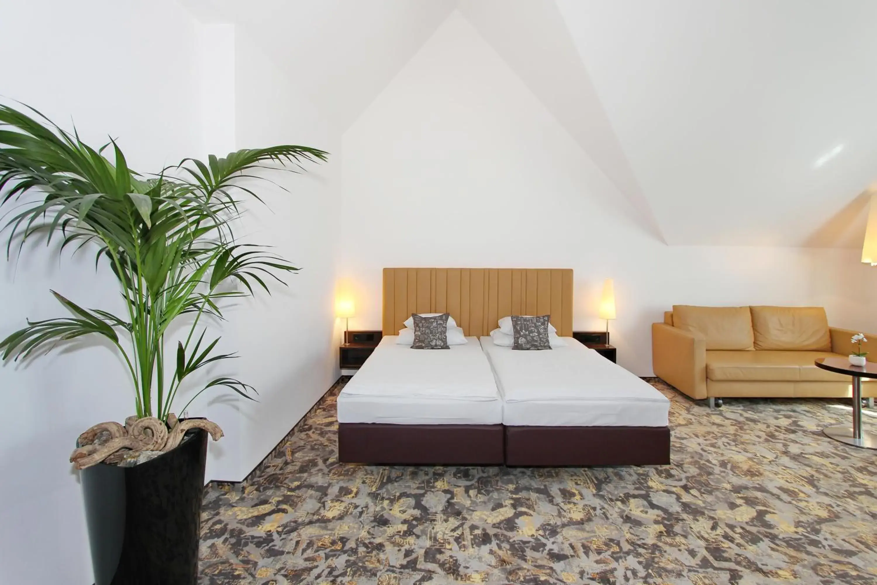 TV and multimedia, Bed in ARCOTEL Camino Stuttgart TV and multimedia, Bed in ARCOTEL Camino Stuttgart