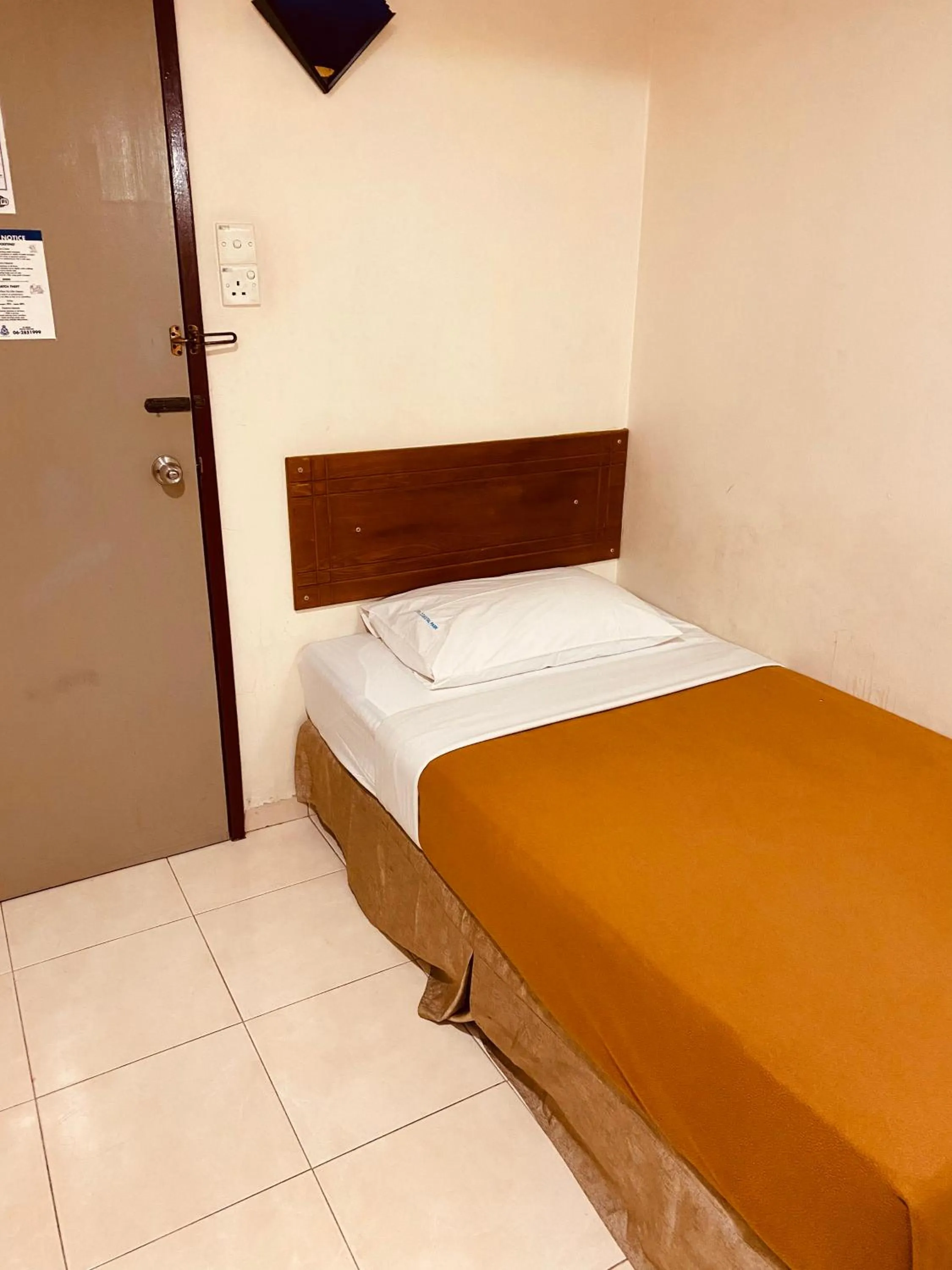 Bed in Coastal Park Hotel