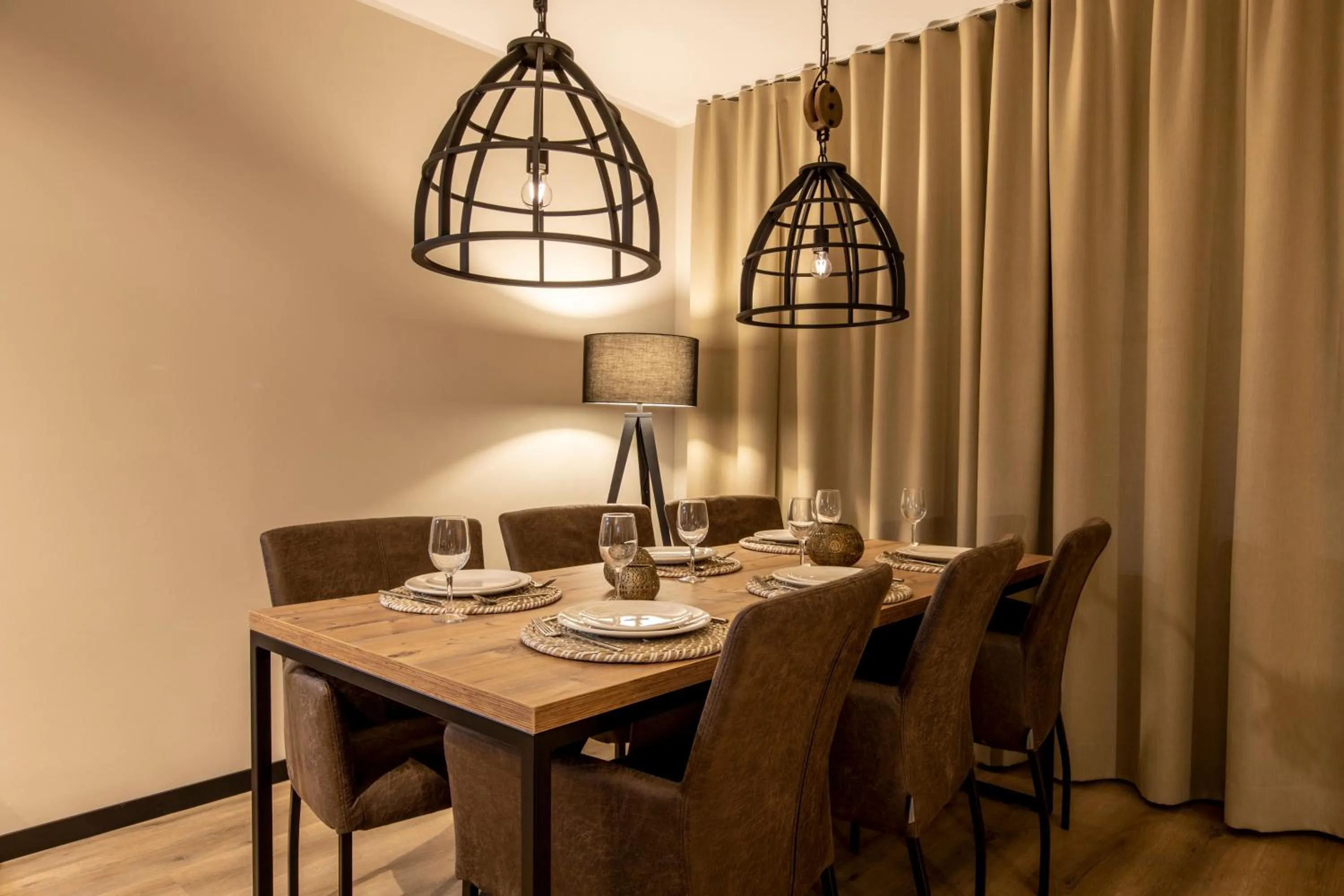 Dining area in Astenblick Apartments Winterberg with sauna