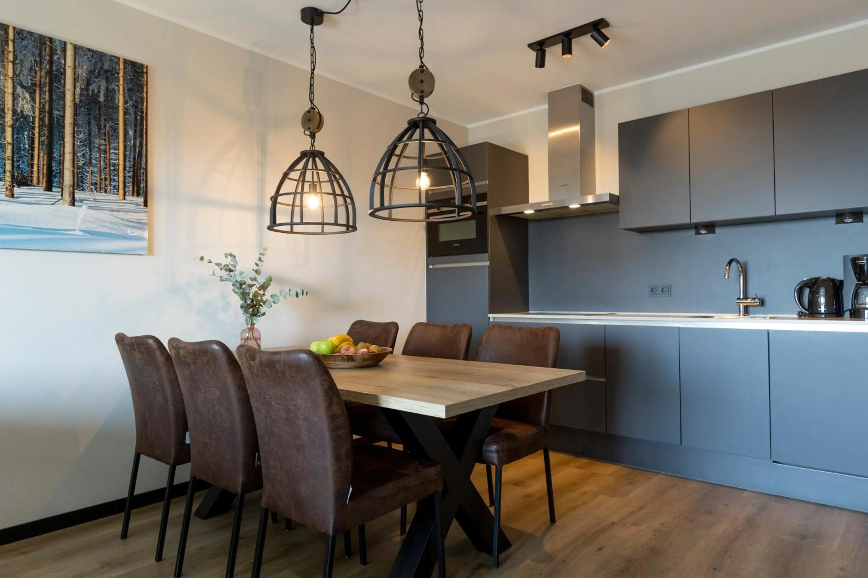 Dining area in Astenblick Apartments Winterberg with sauna