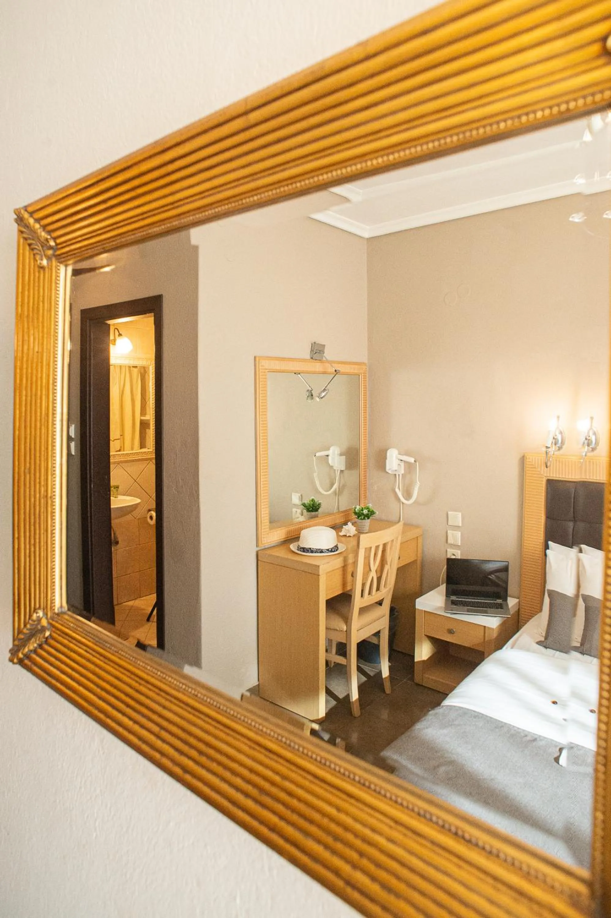 Bed in Hotel Pithari