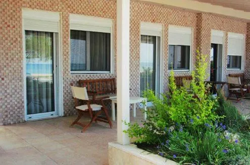 Facade/entrance in Hotel Pithari