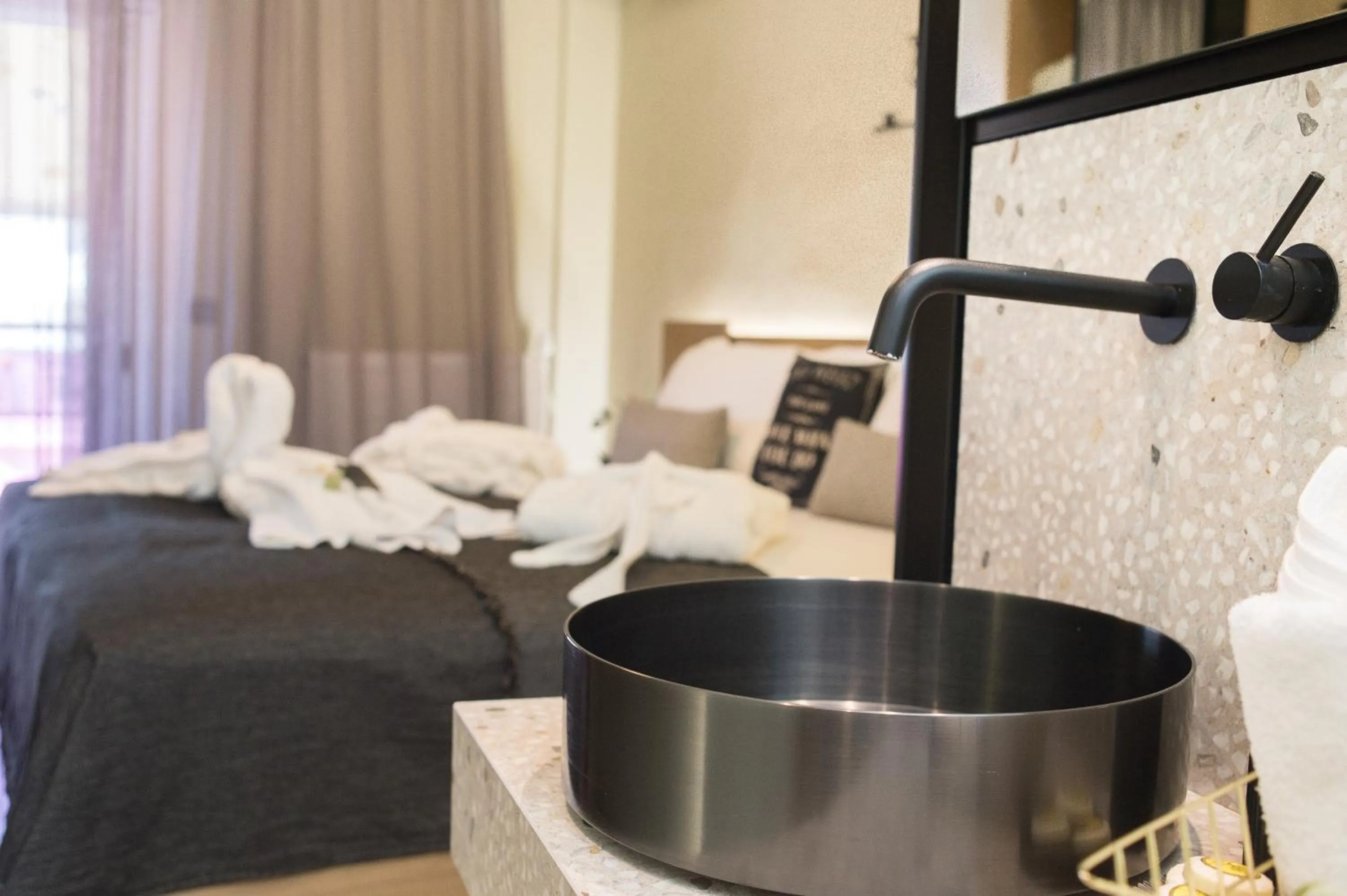 Bed in Hotel Pithari