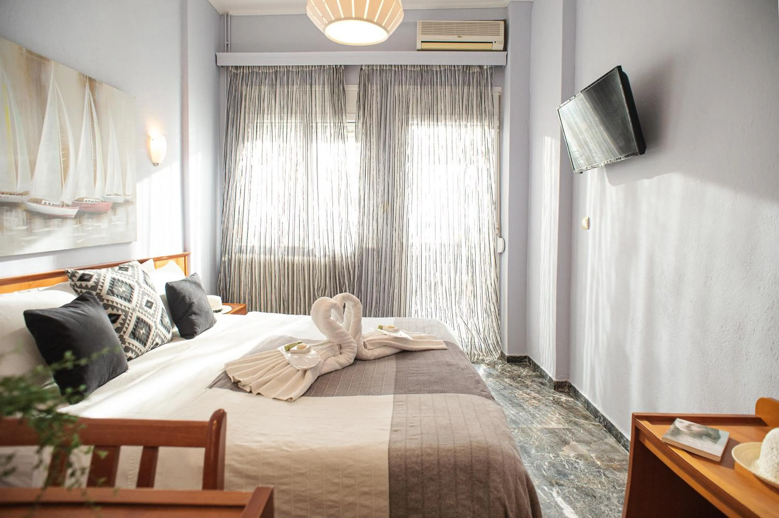 Bed in Hotel Pithari