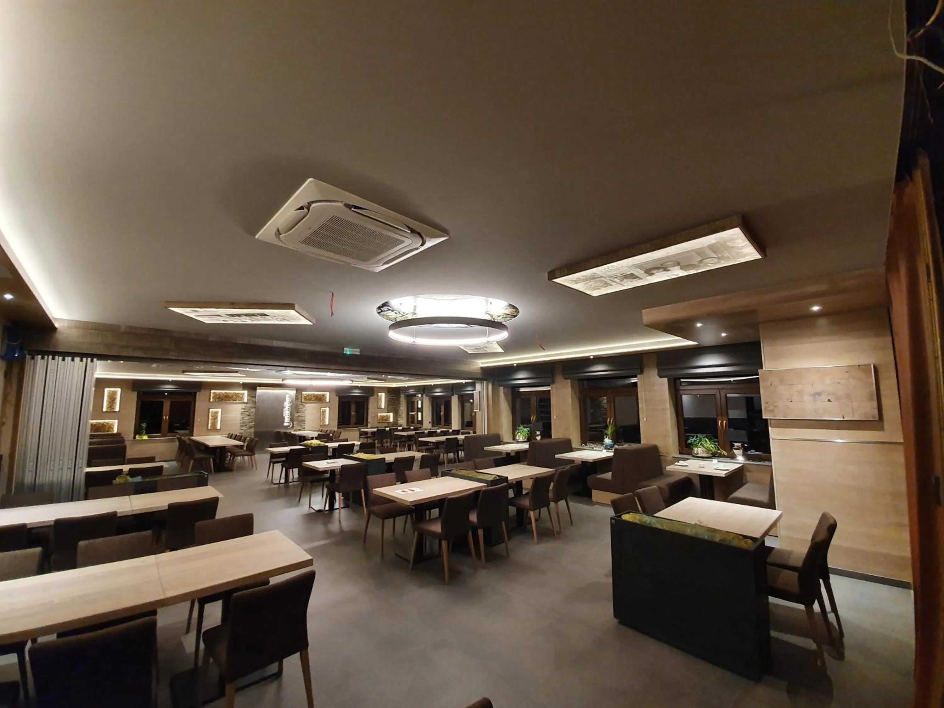 Restaurant/places to eat in Hotel zum Buchenberg