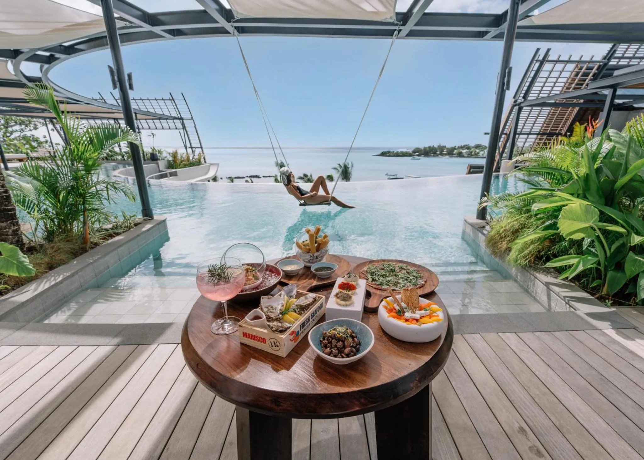 Day in LUX* Grand Baie Resort & Residences