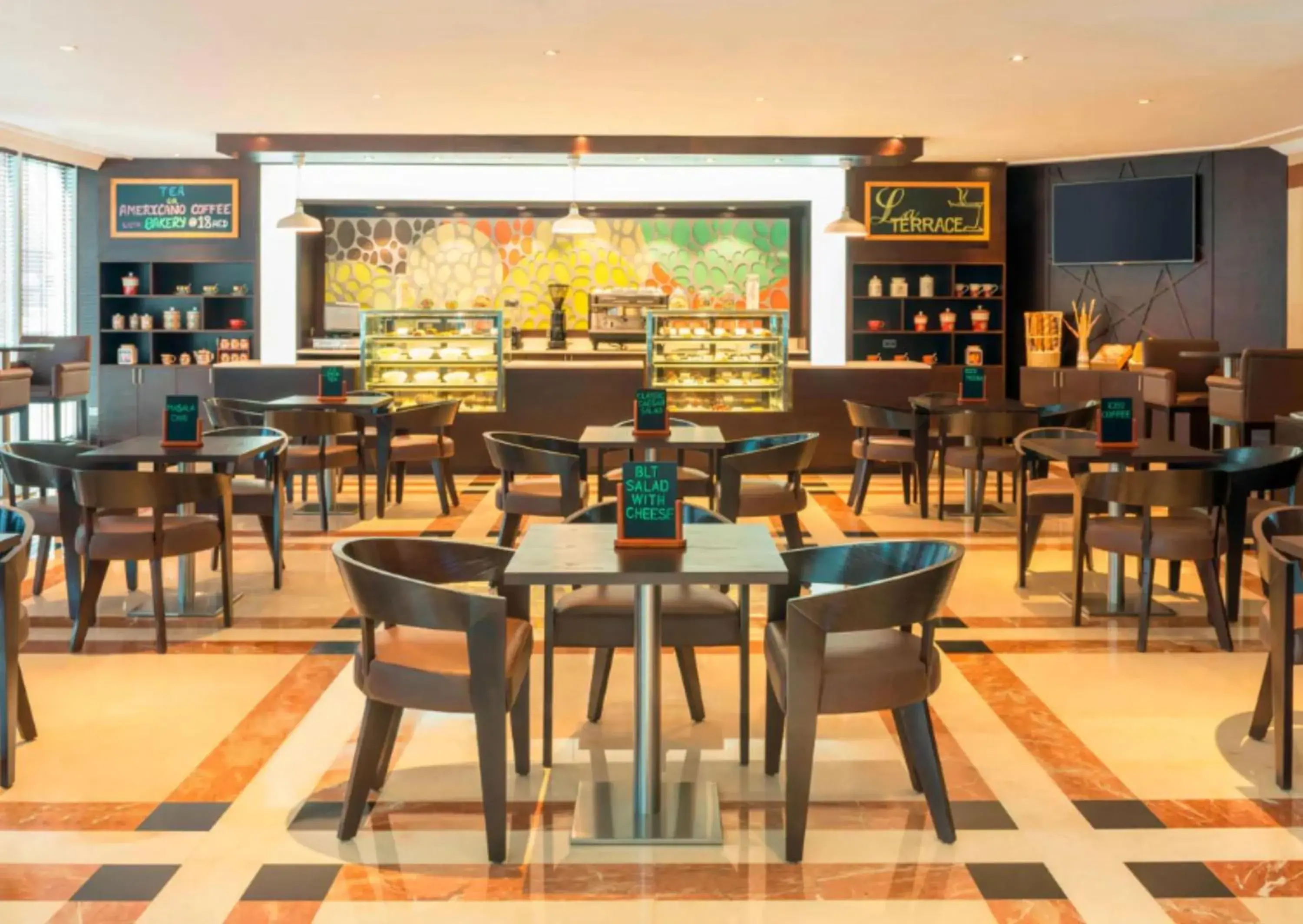 Restaurant/places to eat in Majestic Premier Hotel Burdubai Restaurant/places to eat in Majestic Premier Hotel Burdubai