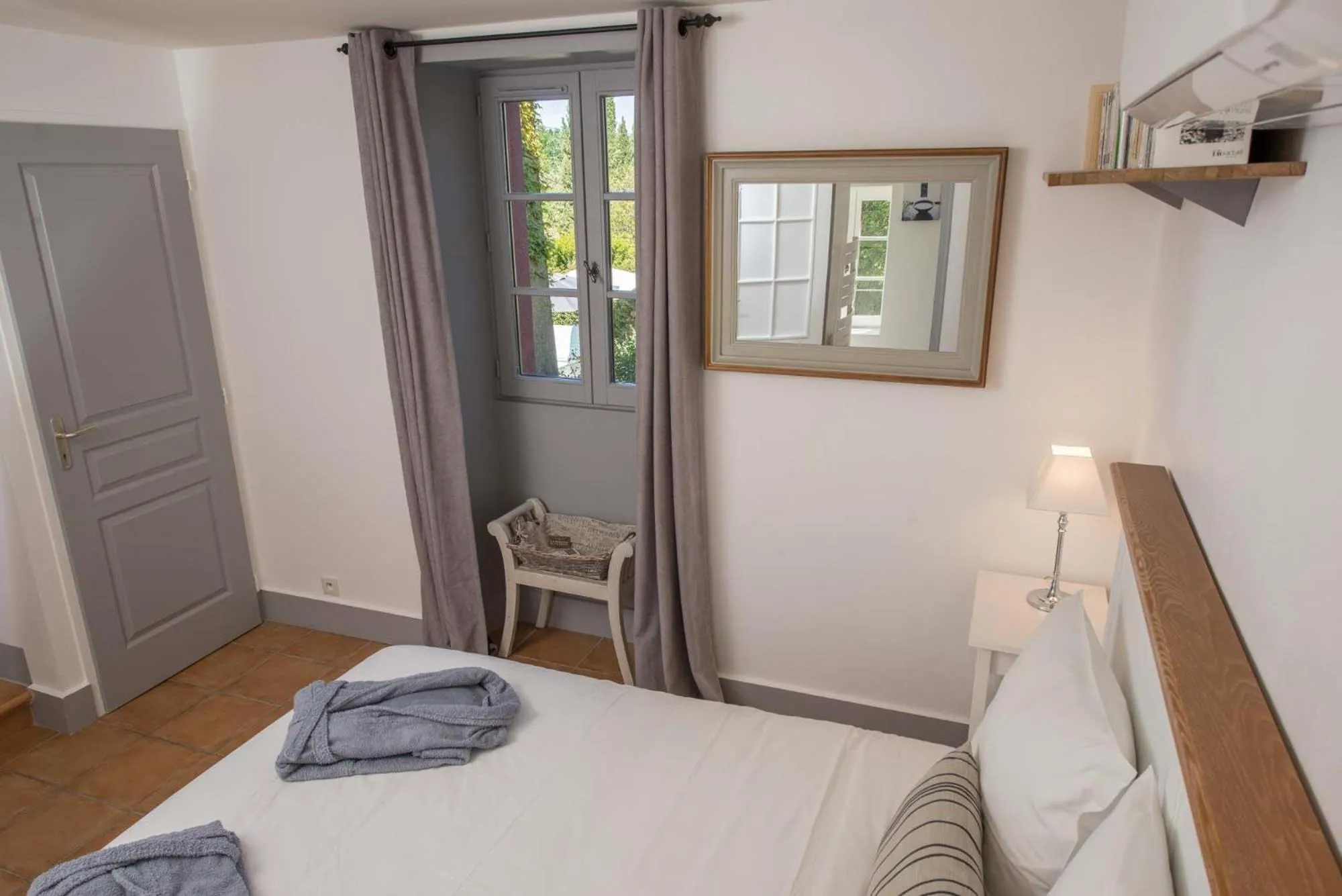 Bed in La Demeure de Cybèle - Gite de charme pour 10 personnes en Drôme Provençale