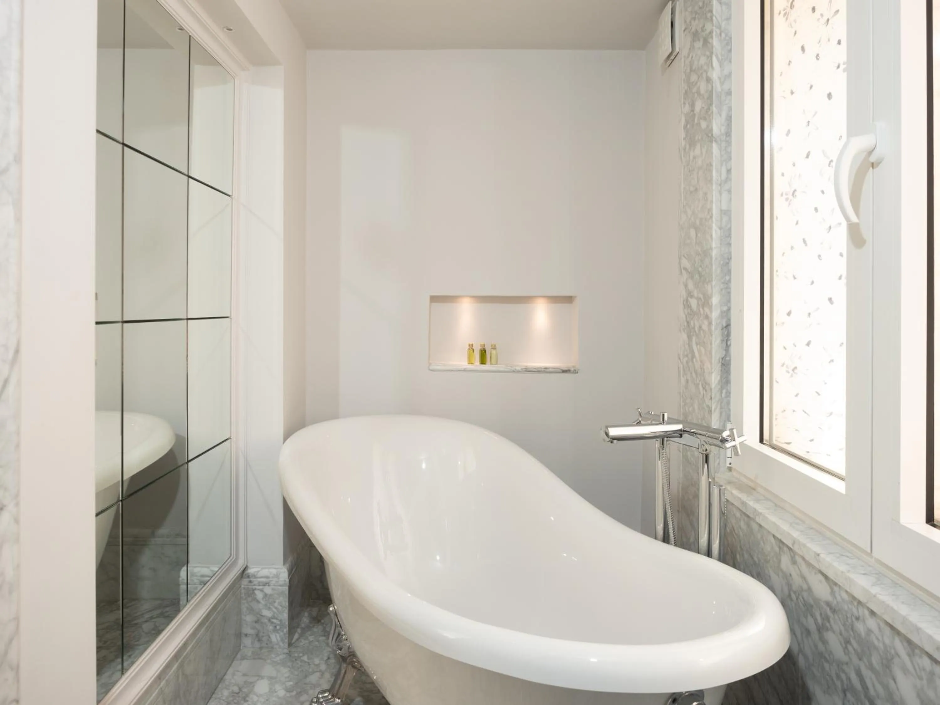 Shower in Ebel Boutique Hotel