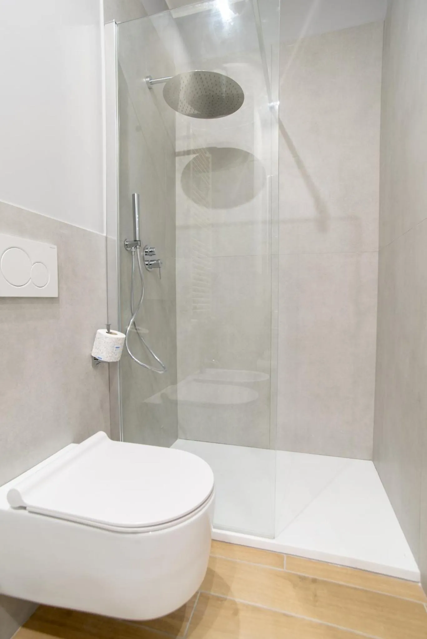 Shower in Il Pumo - Apulian Rooms Bari Piazza Moro