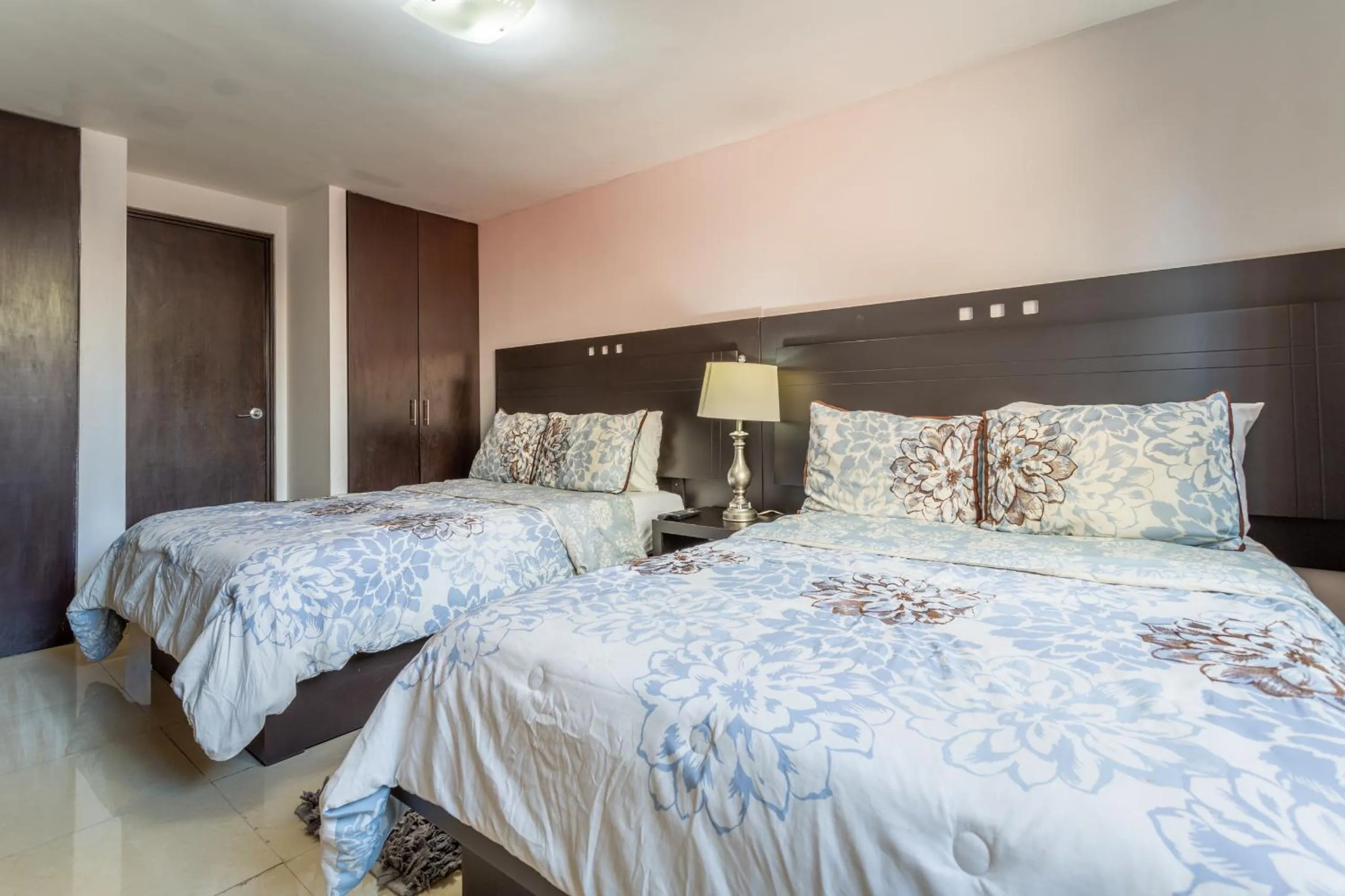 Bed in Suites 259 Condesa