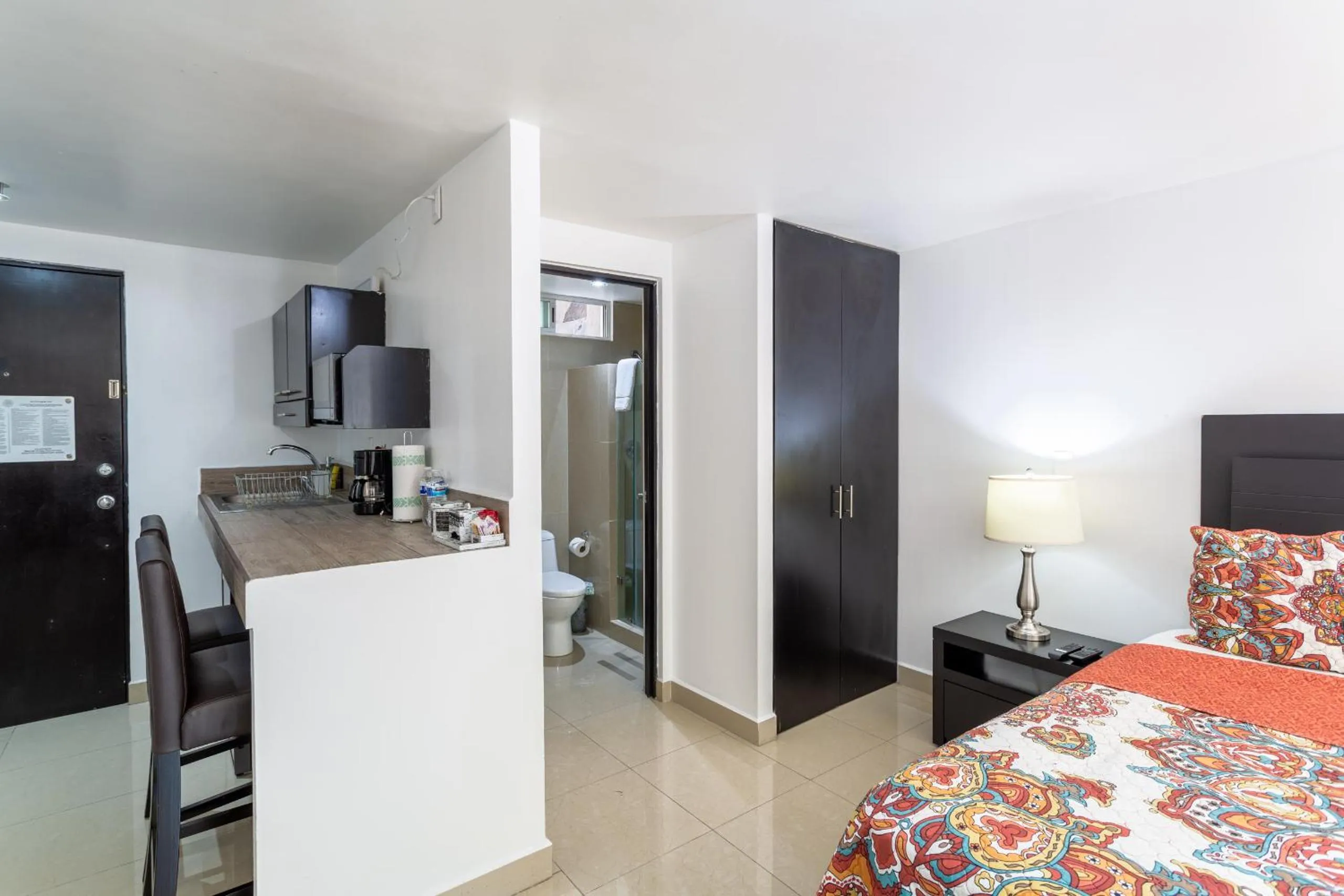 Bedroom, Bed in Suites 259 Condesa