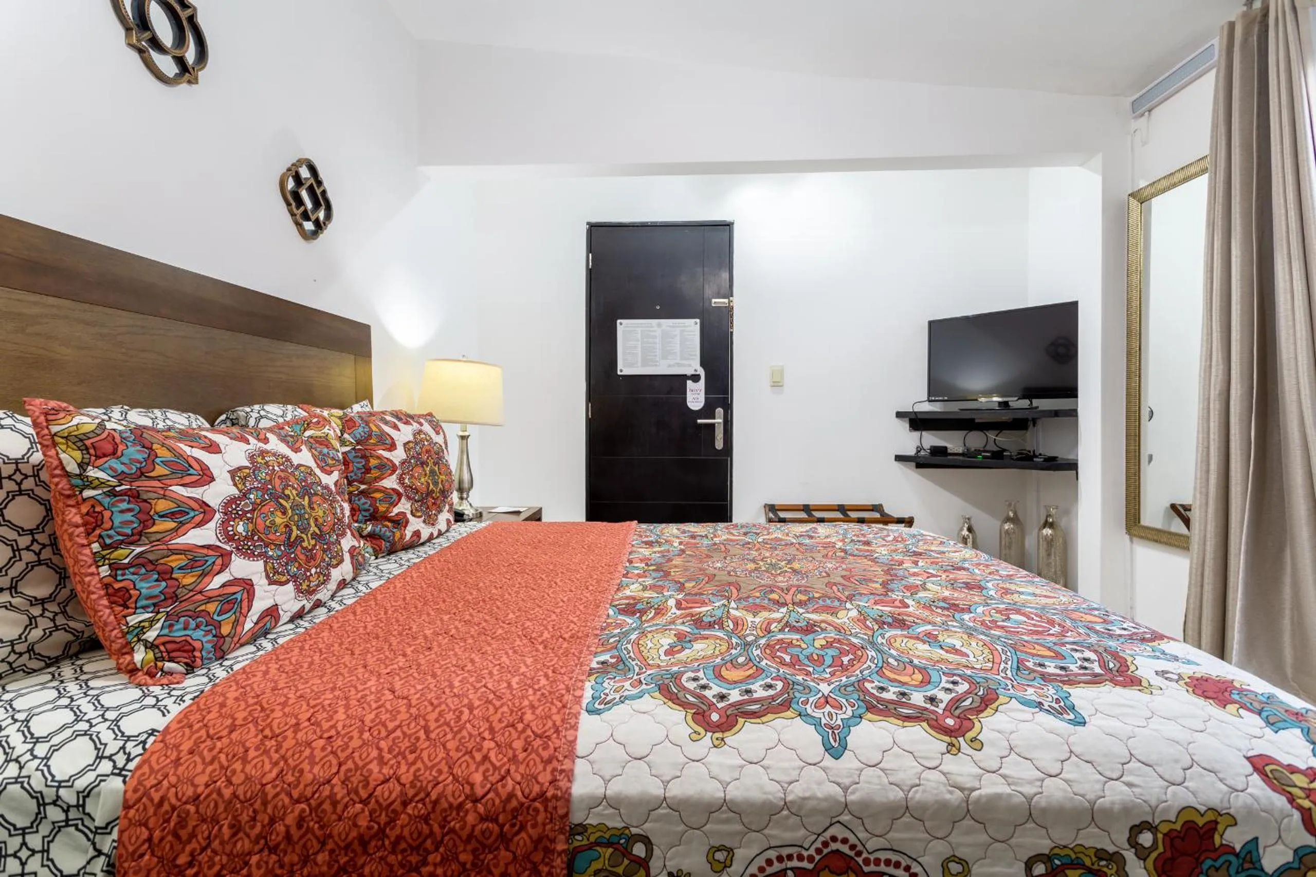 Bed in Suites 259 Condesa