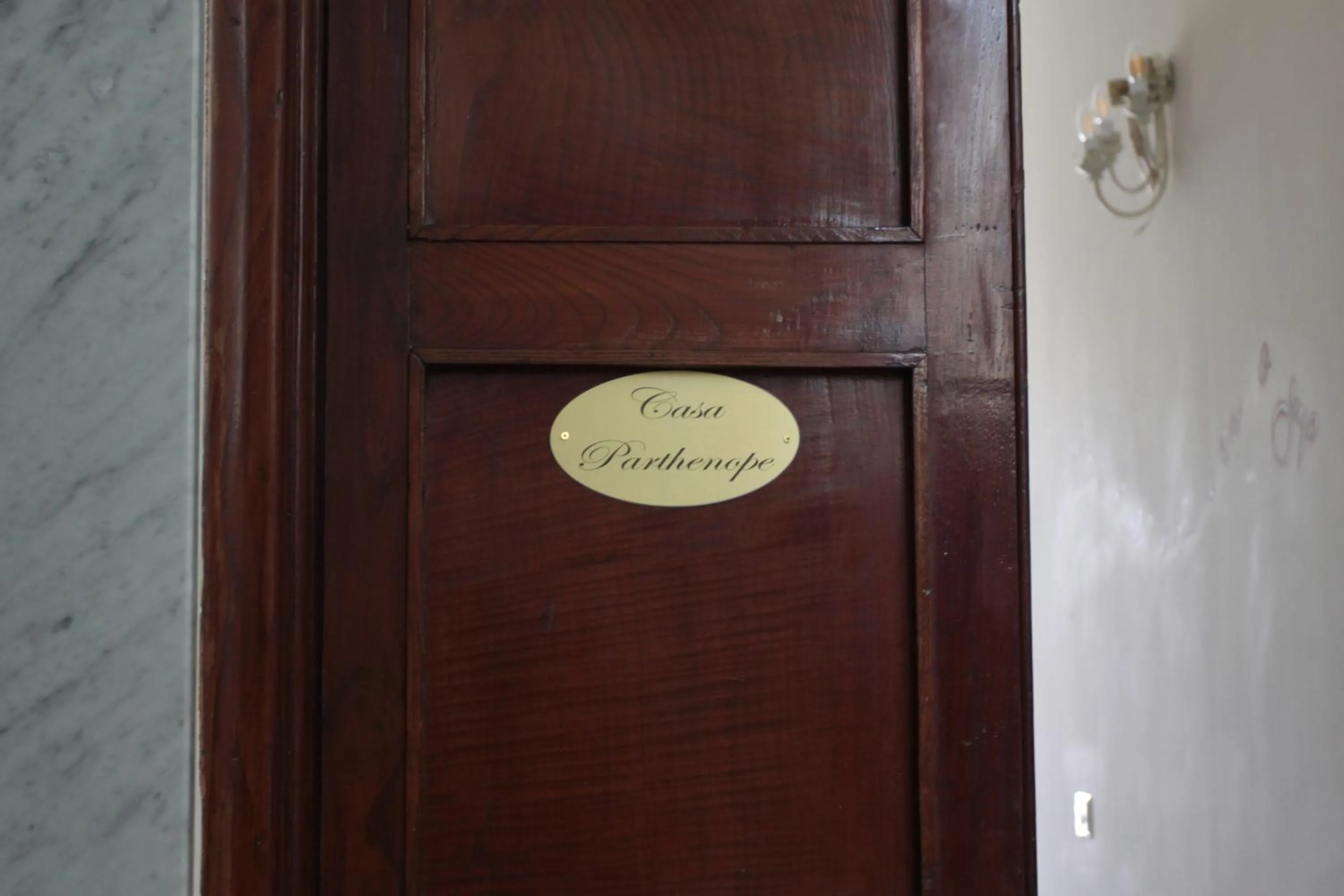 Decorative detail in Casa Parthenope