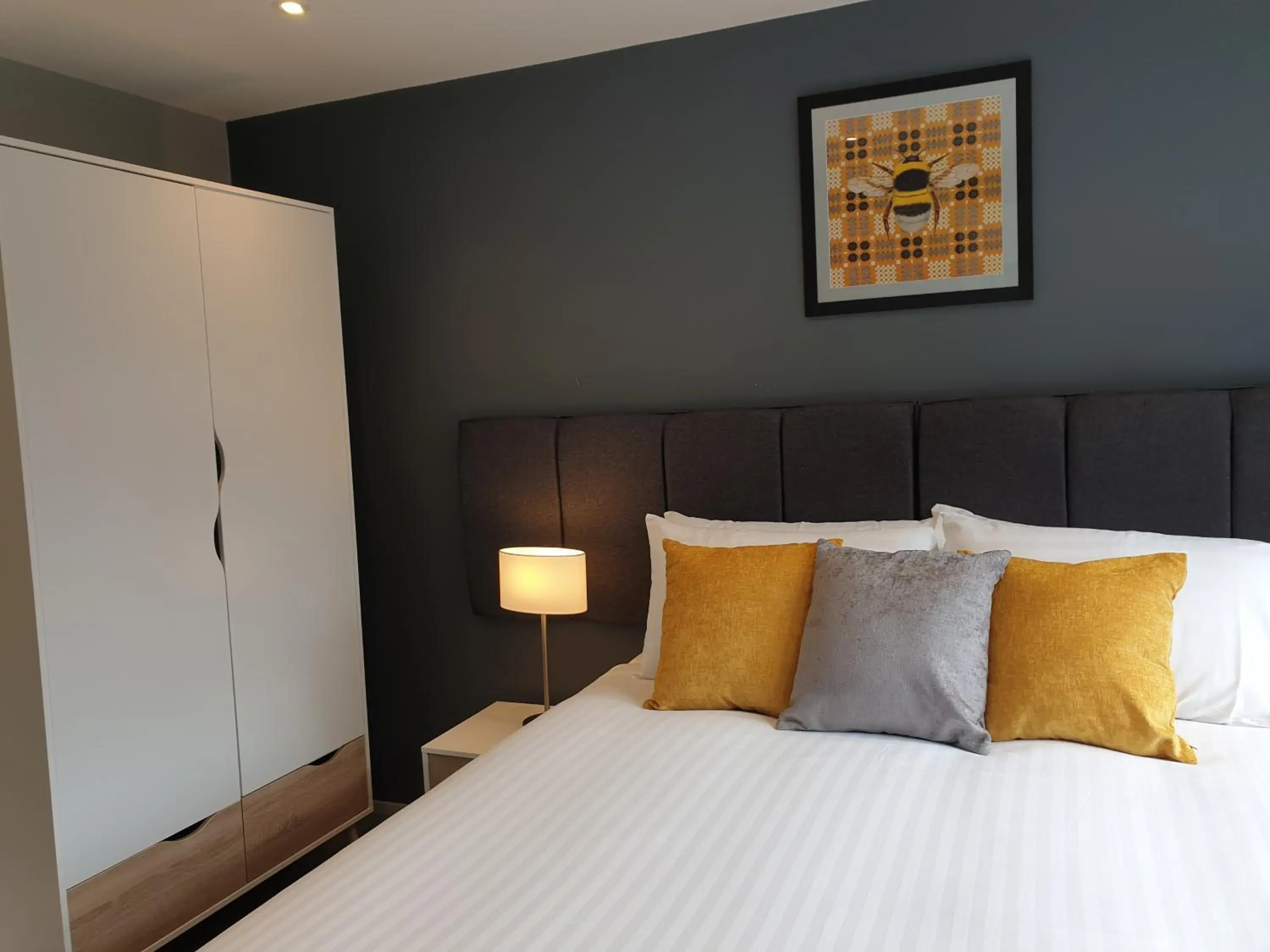 Bed in The Spires Serviced Apartments Cardiff Bed in The Spires Serviced Apartments Cardiff