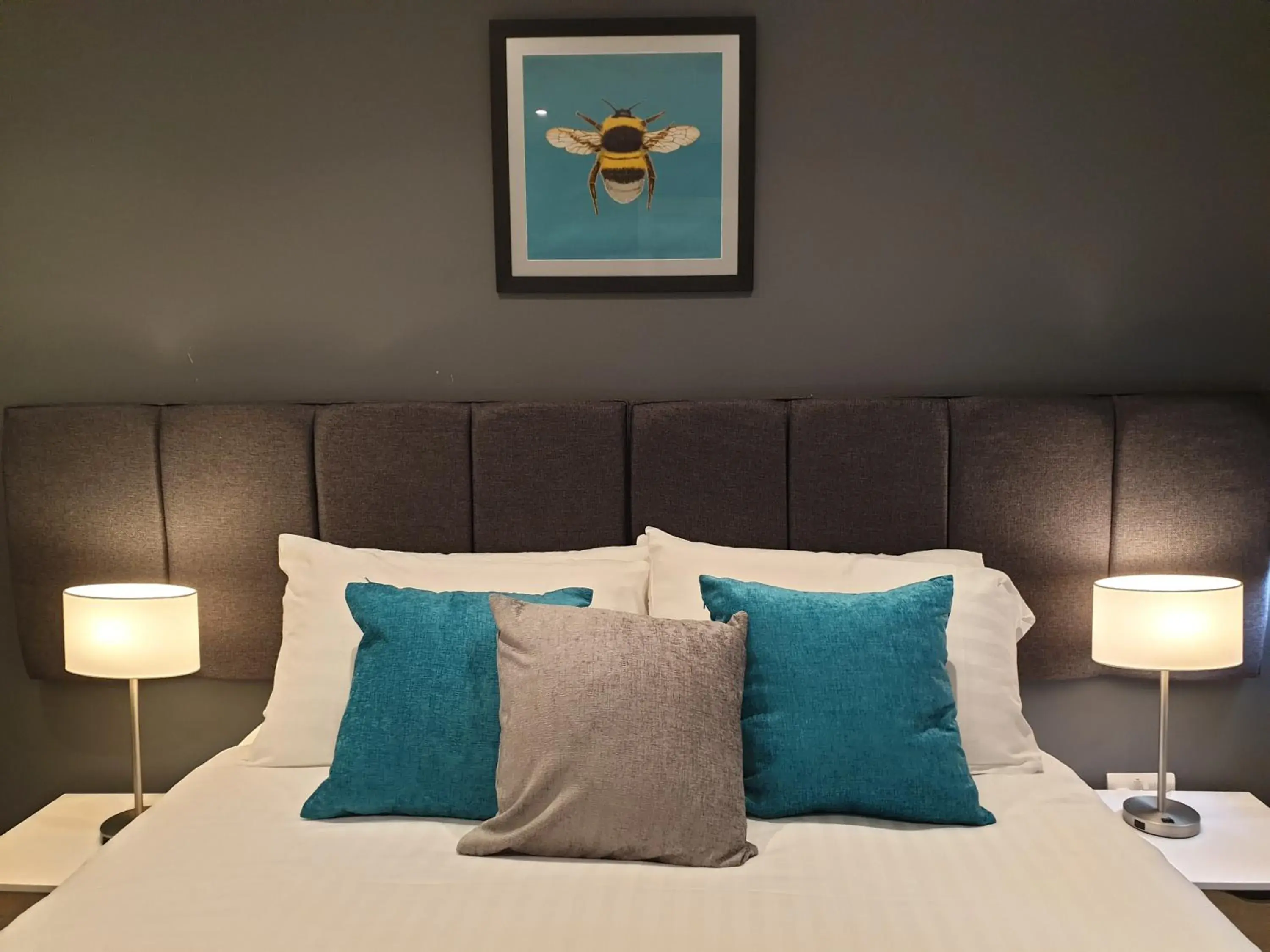 Bed in The Spires Serviced Apartments Cardiff Bed in The Spires Serviced Apartments Cardiff