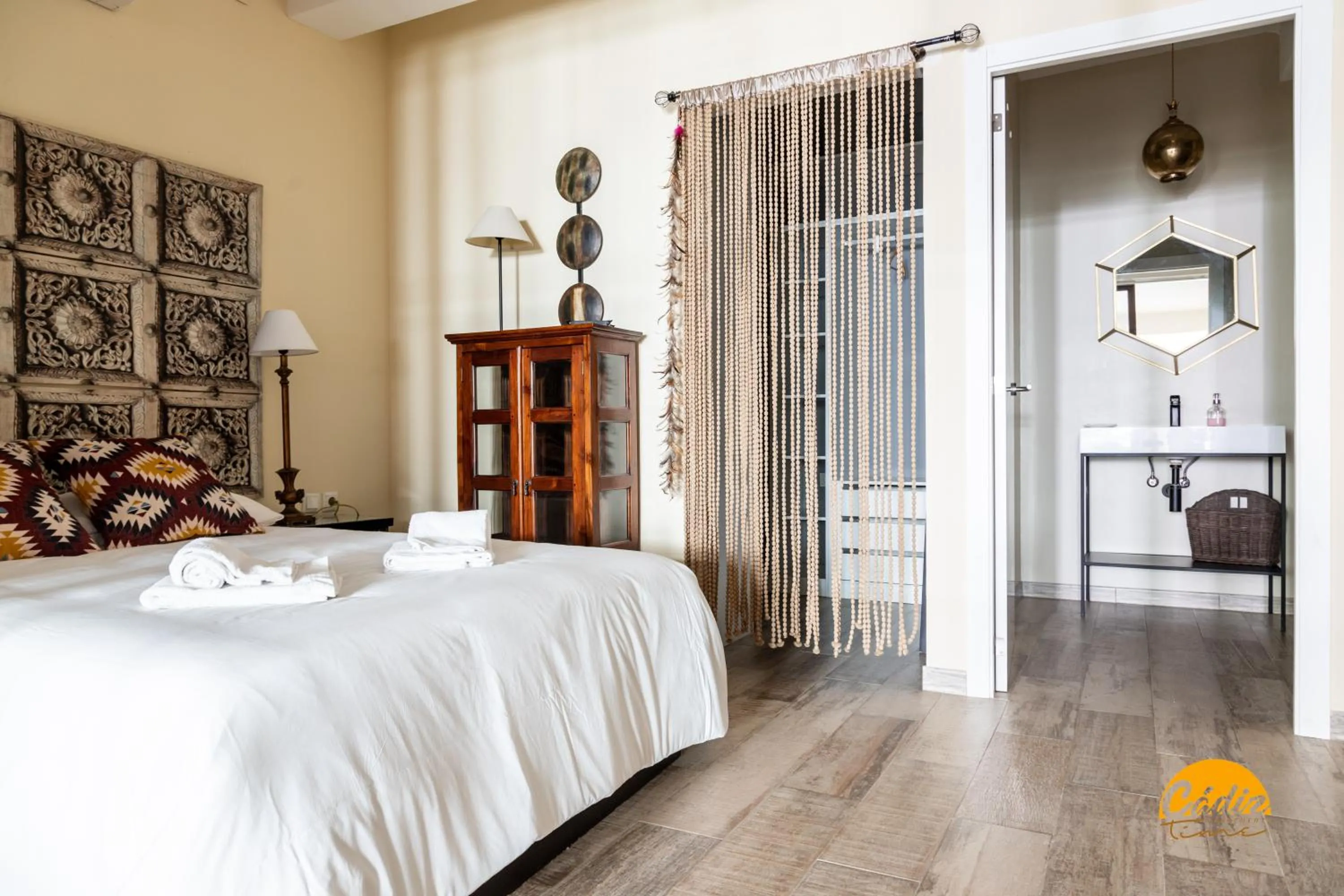 Bed in La Luz de Cadiz by Cadiz Time