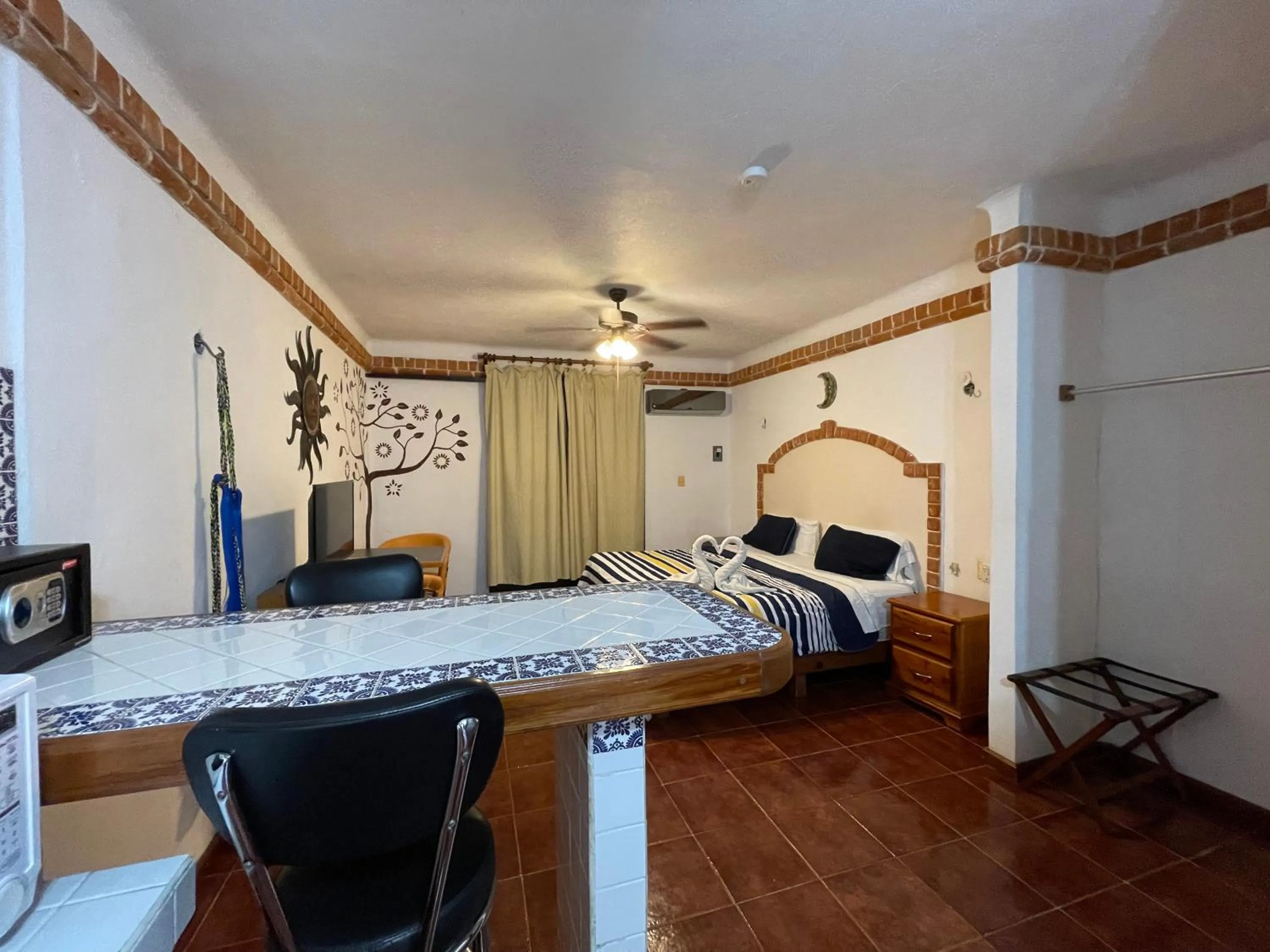 Property building in Suites Fenicia