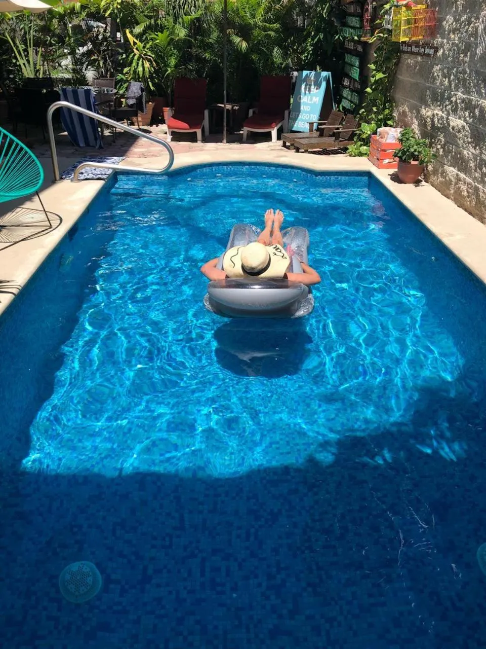 Swimming pool in Suites Fenicia