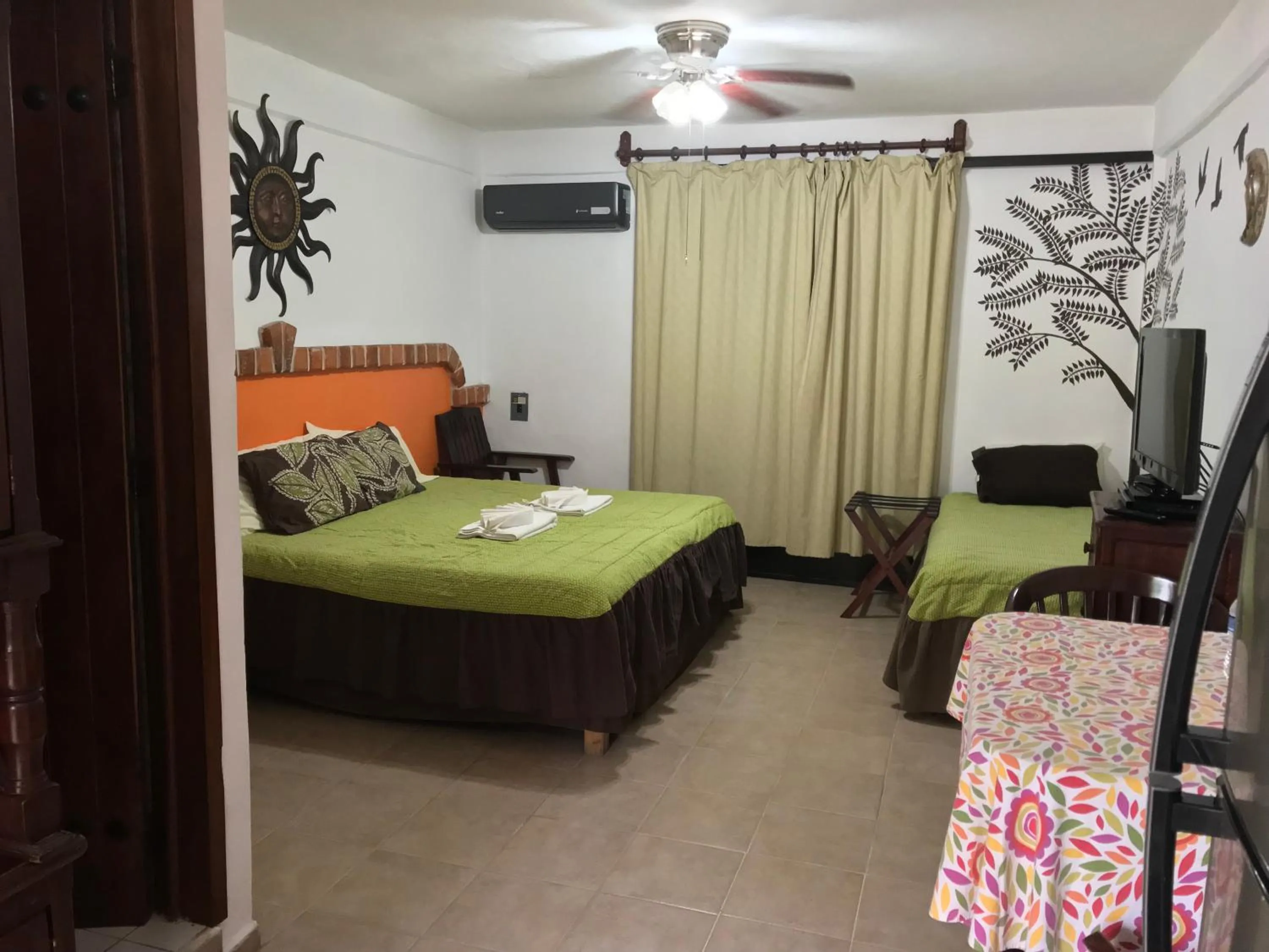 Decorative detail, Bed in Suites Fenicia