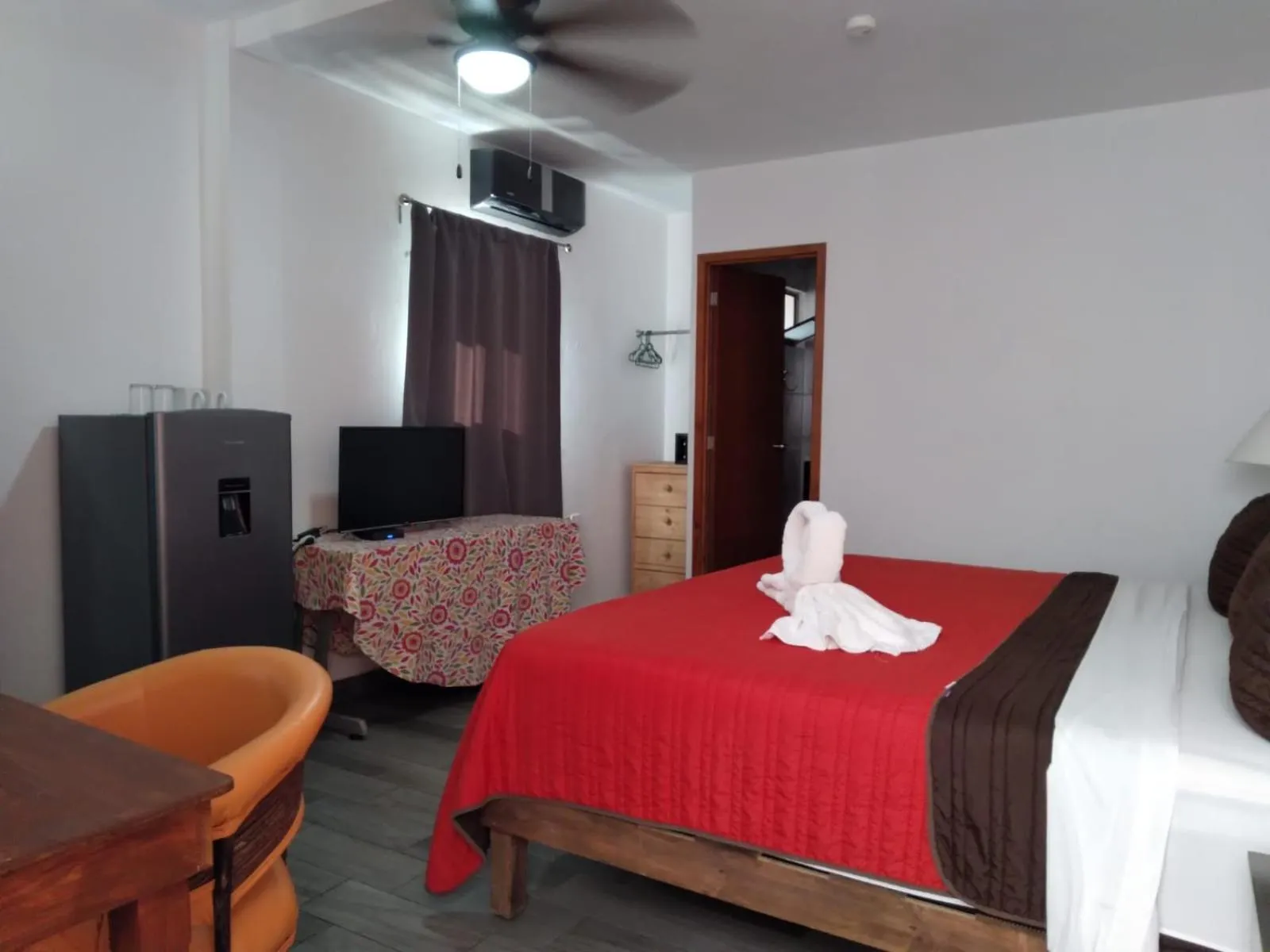 Bed in Suites Fenicia