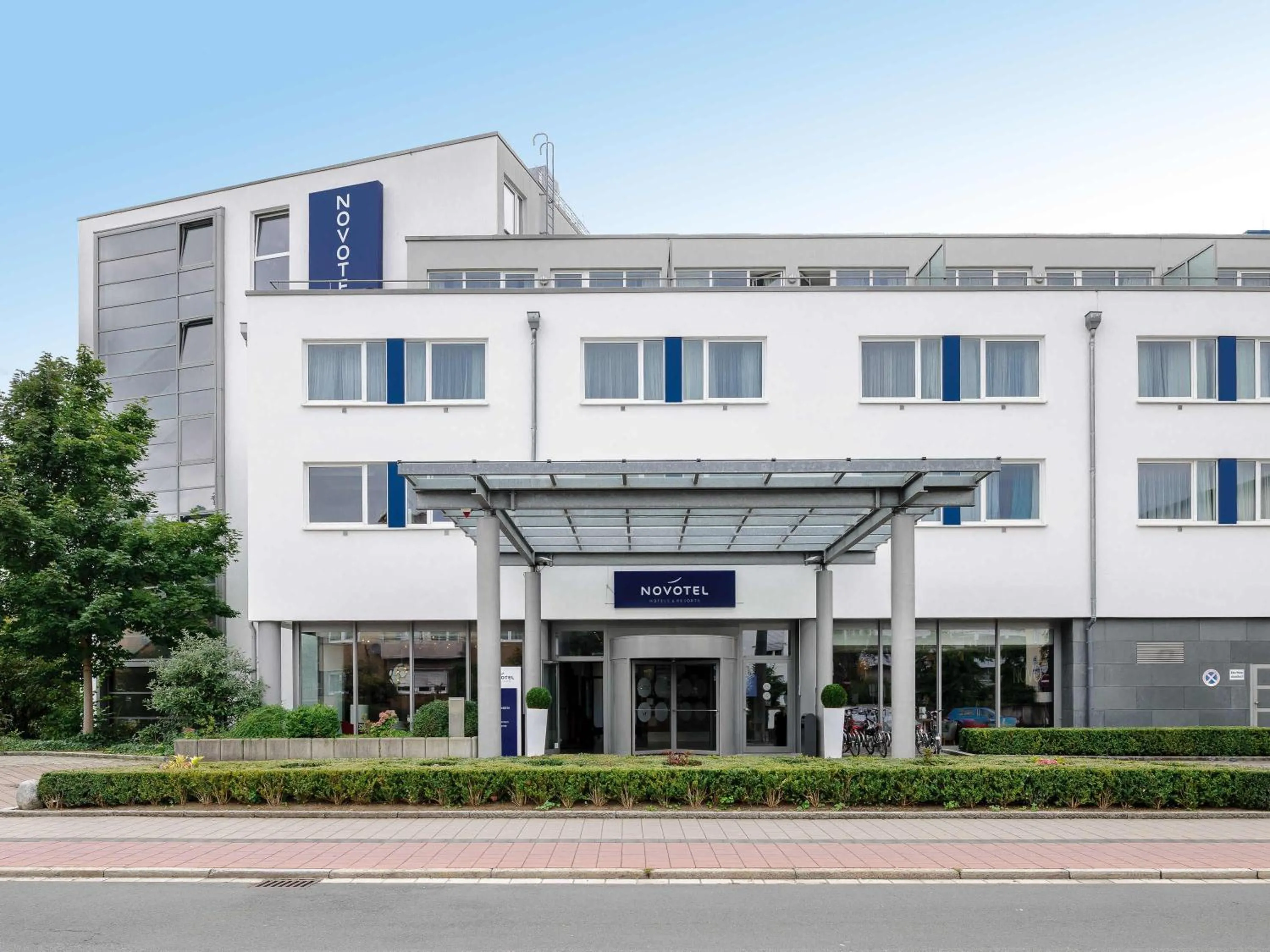 Property building in Novotel Erlangen
