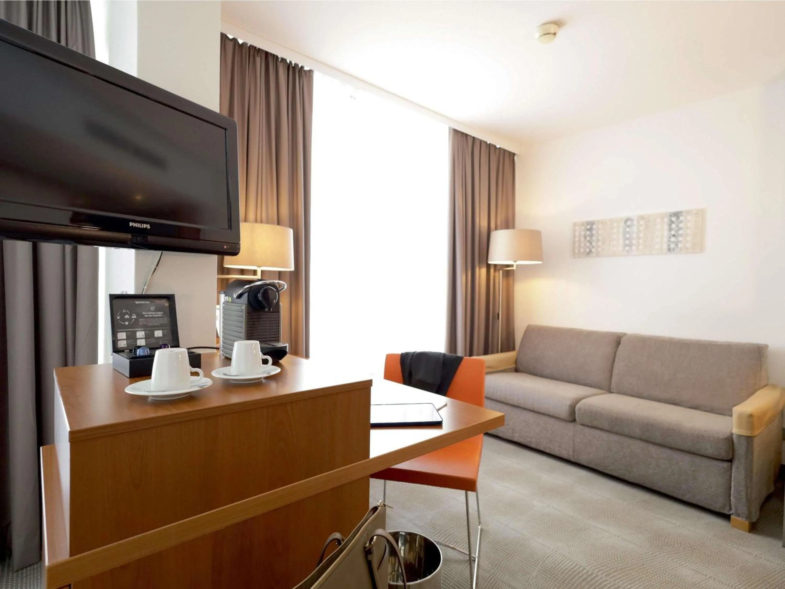 Bedroom in Novotel Erlangen