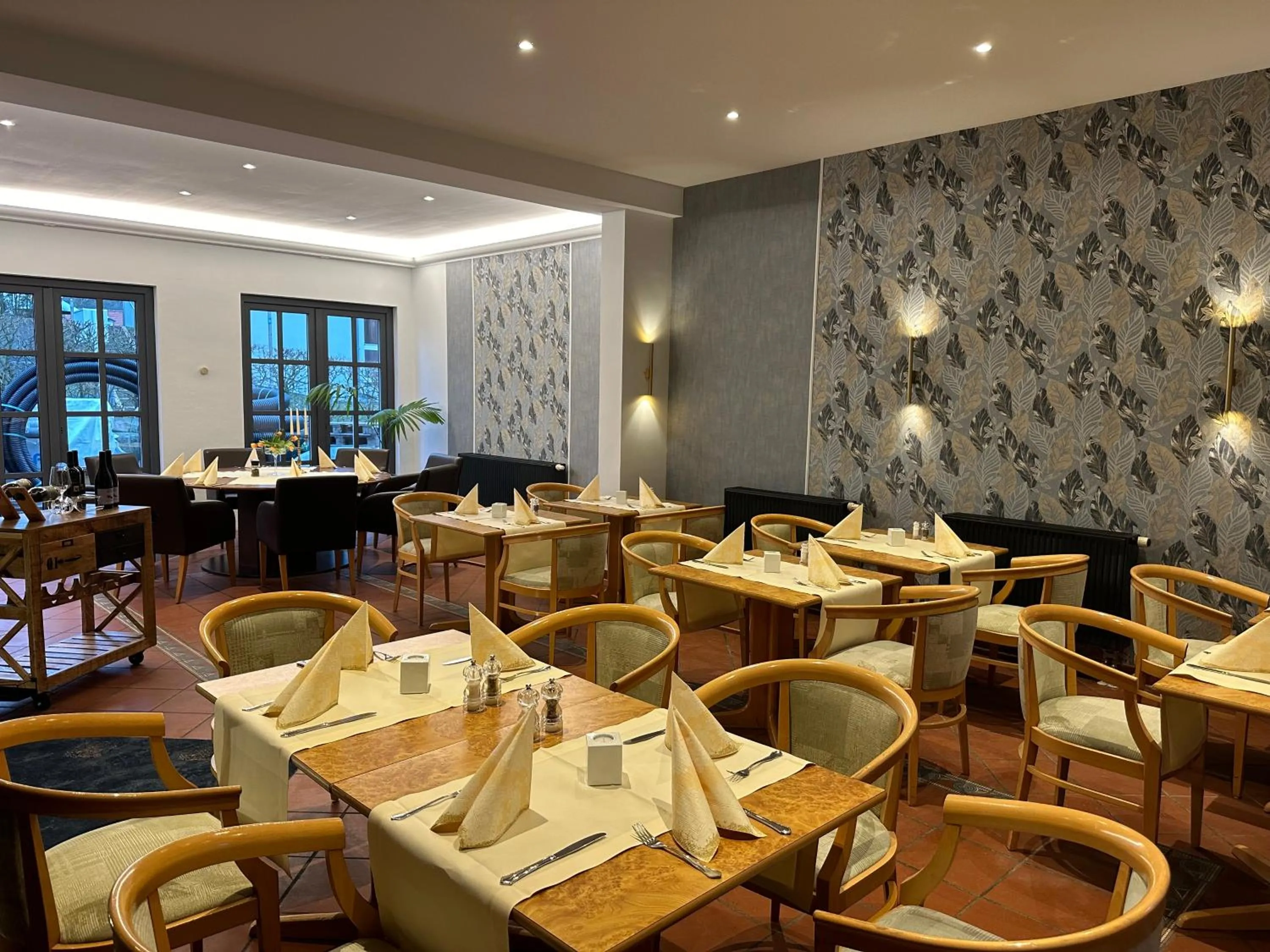 Restaurant/places to eat in Hotel Asgard