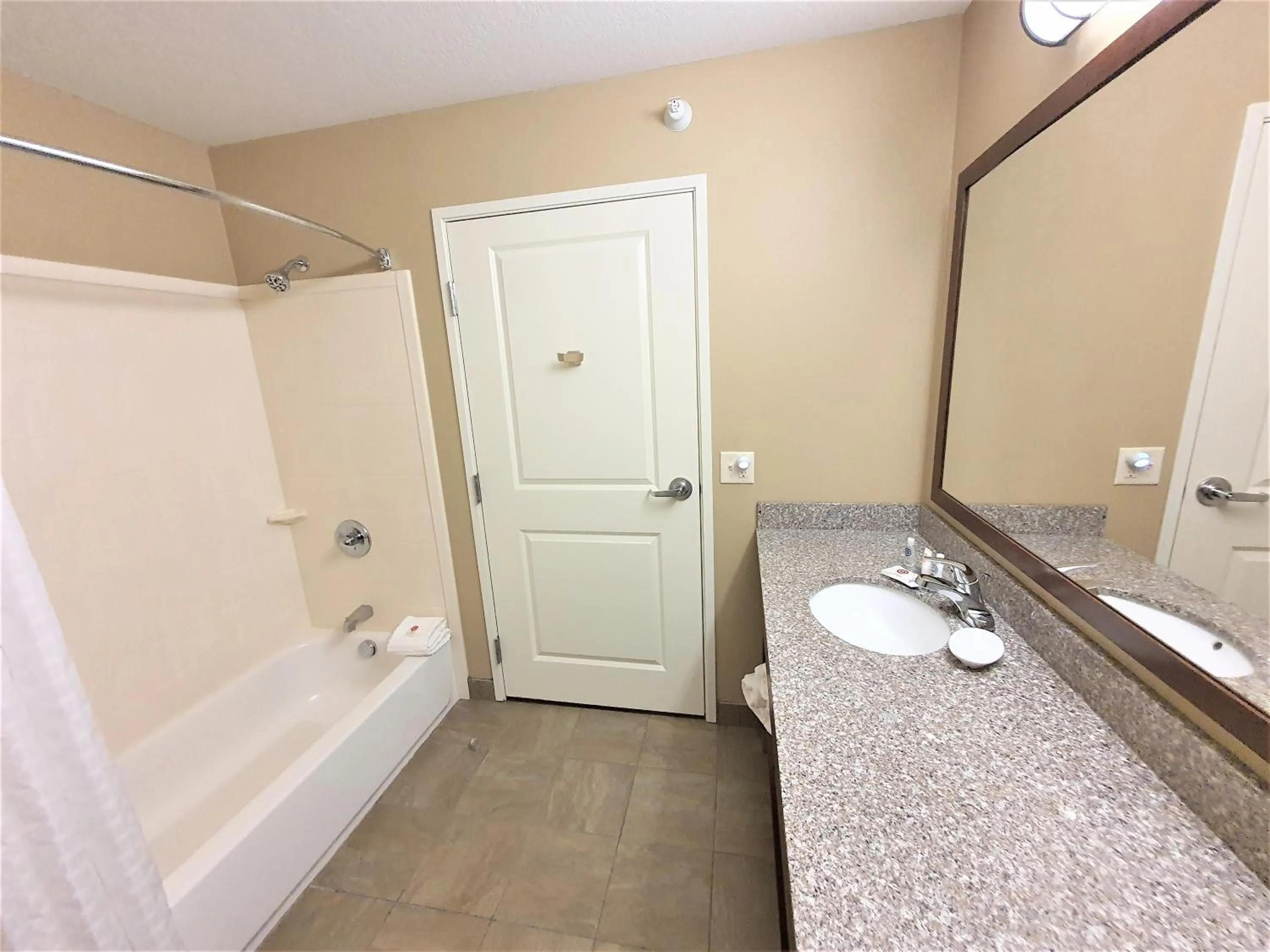 AmeriVu Inn and Suites - Chisago City