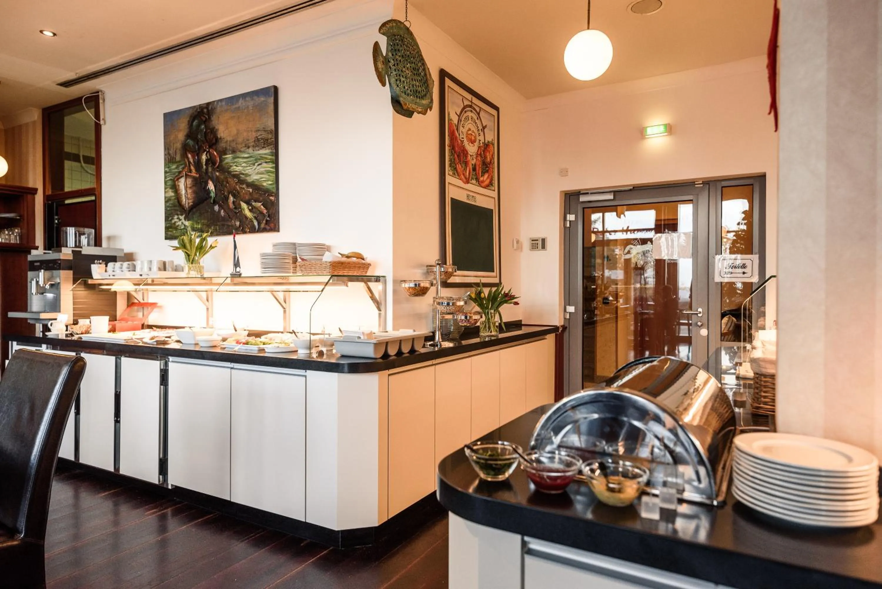 Restaurant/places to eat in Hotel Asgard's Meereswarte