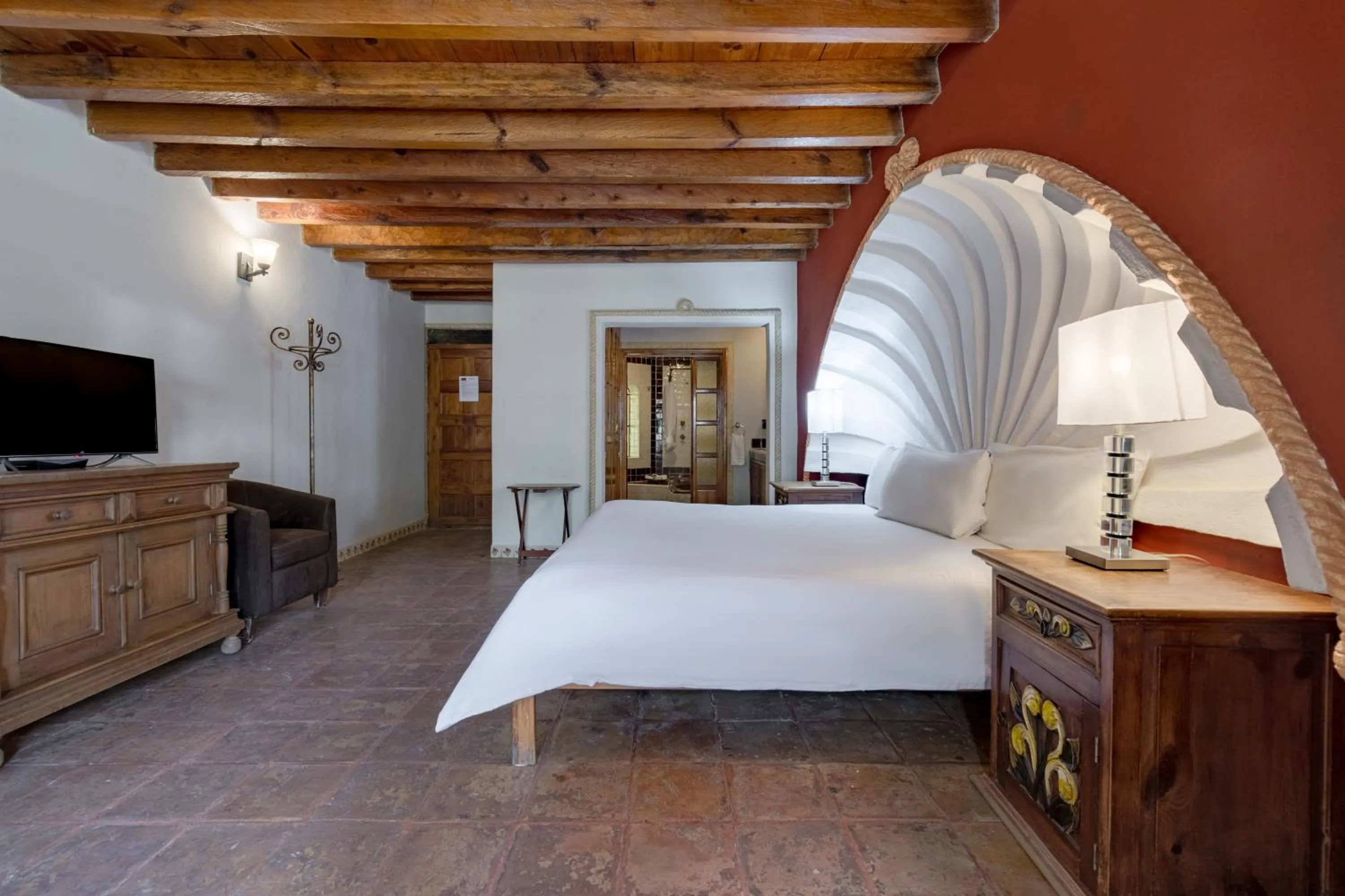 Photo of the whole room, Bed in Atotonilco Hotel & Club