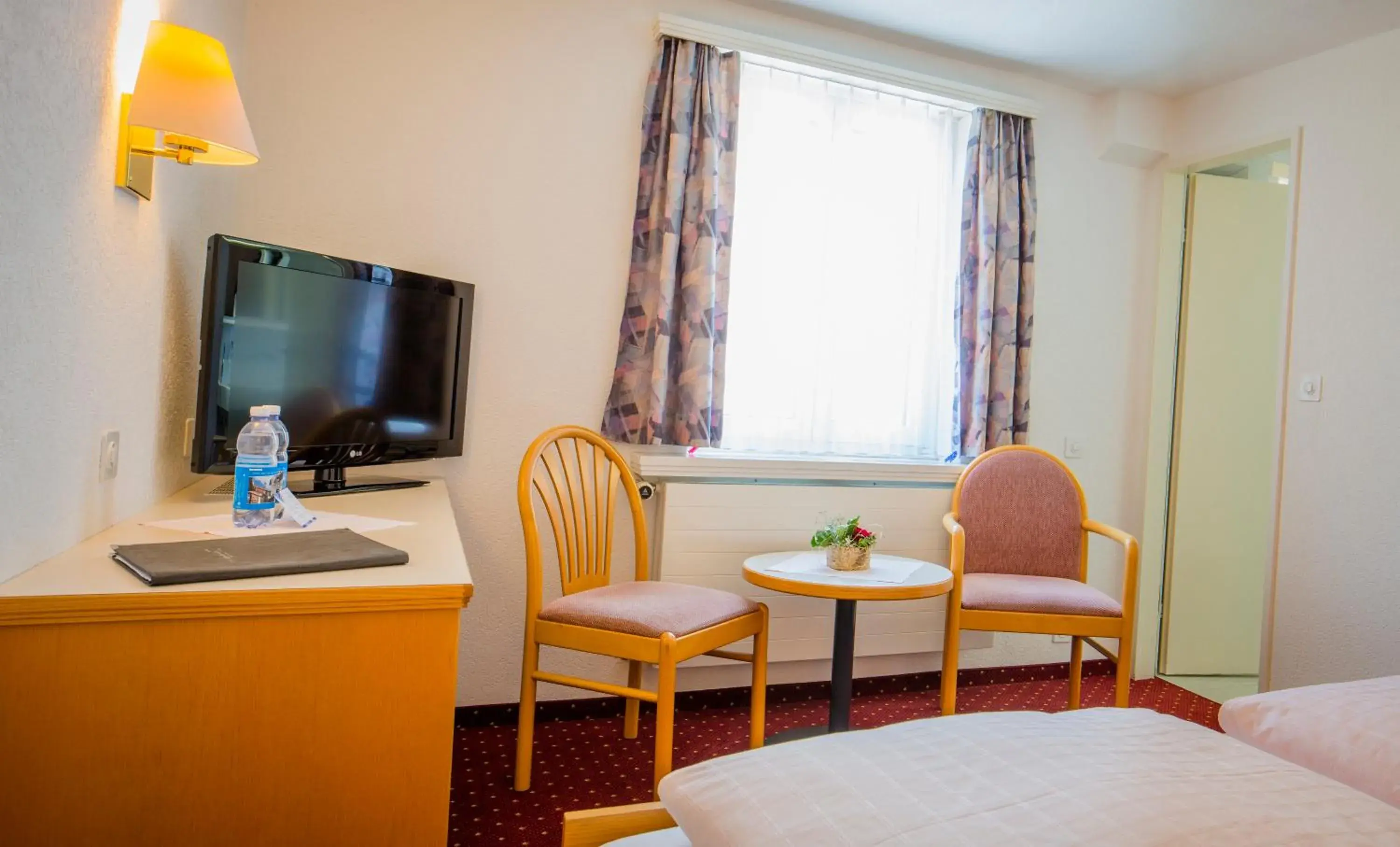 Double Room - single occupancy in Hotel Heilquelle-Leukerbad-Therme Double Room - single occupancy in Hotel Heilquelle-Leukerbad-Therme