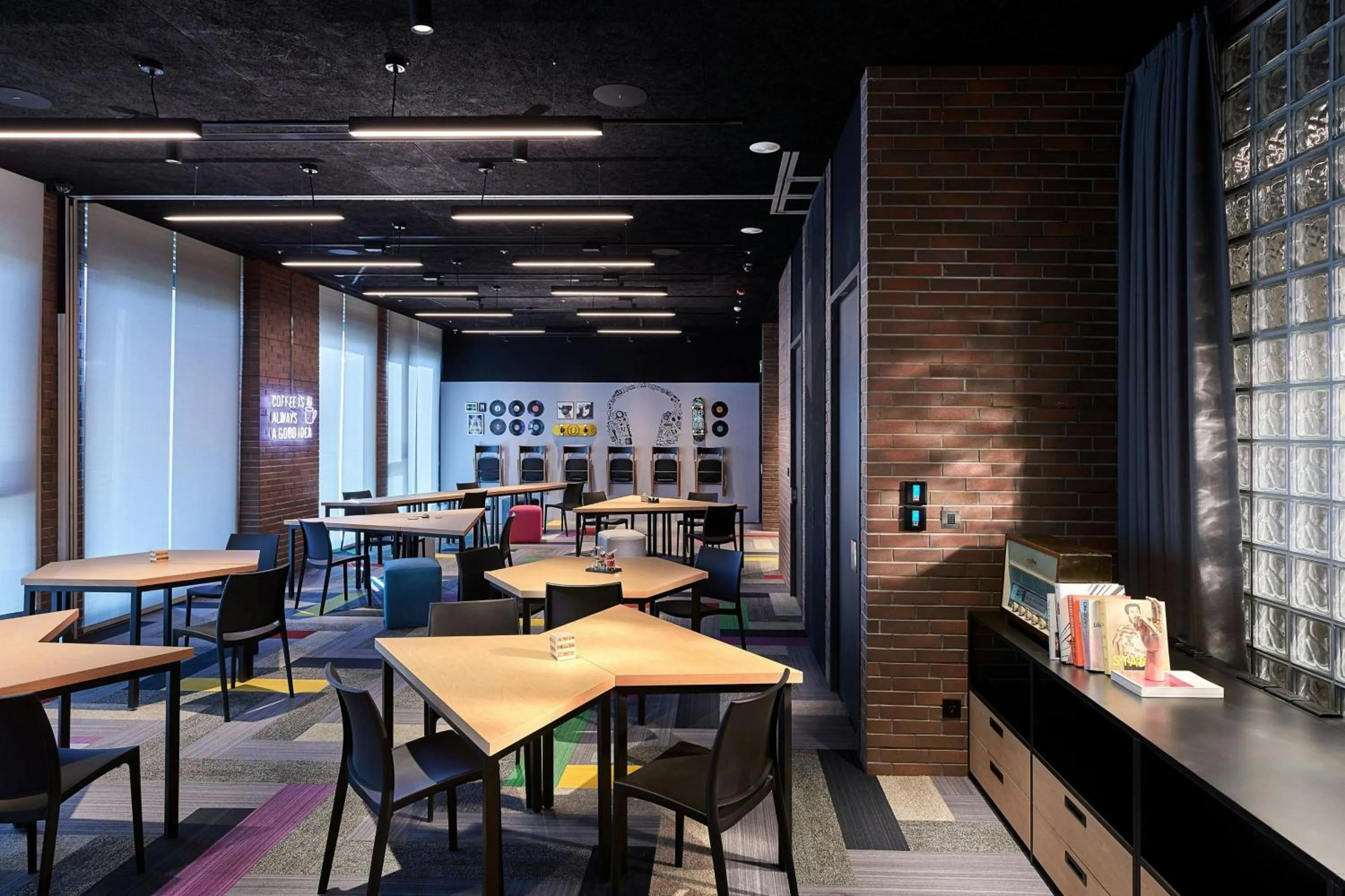 Meeting/conference room in Moxy Taichung