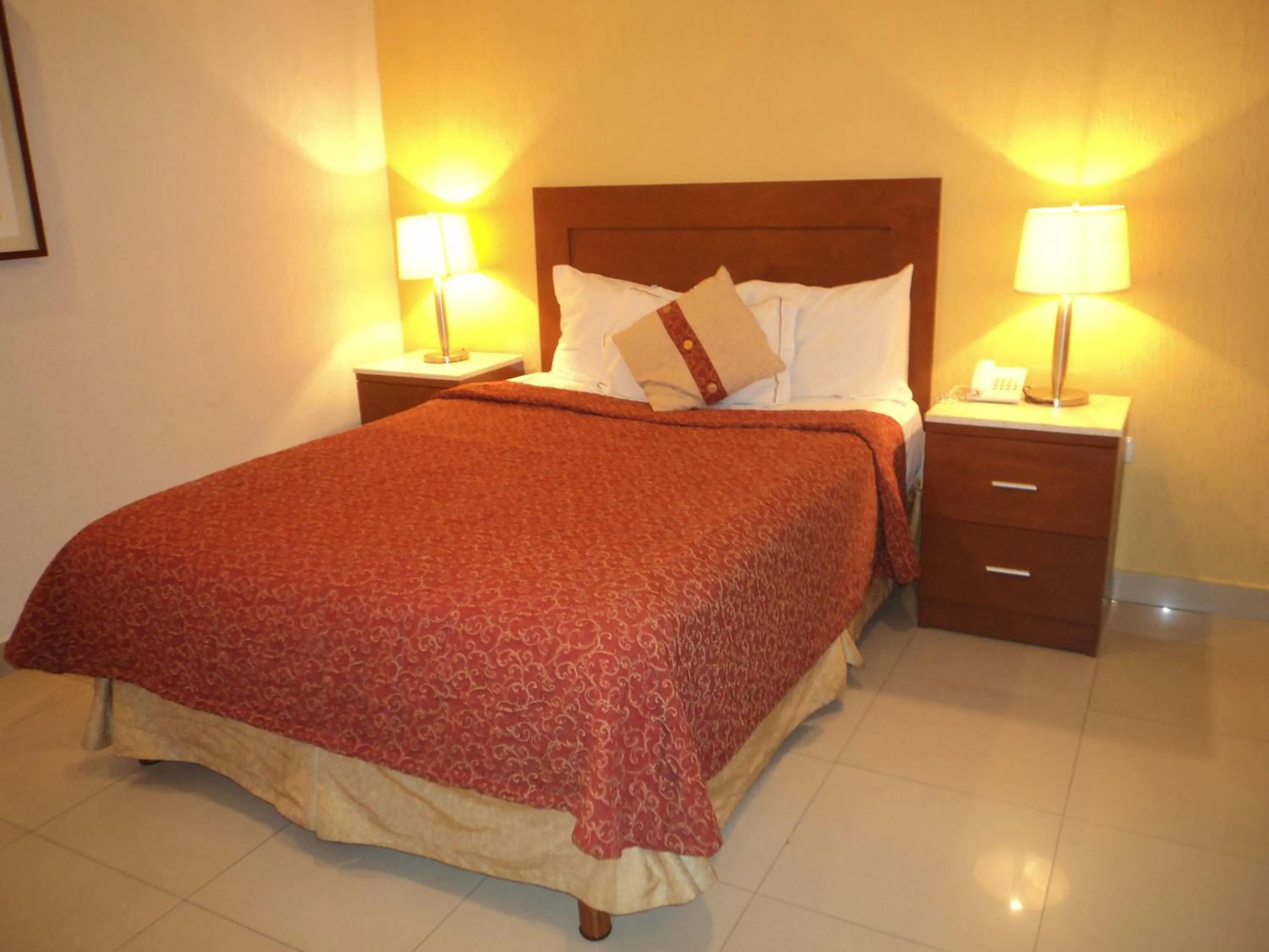 Bed in Hotel Fenix