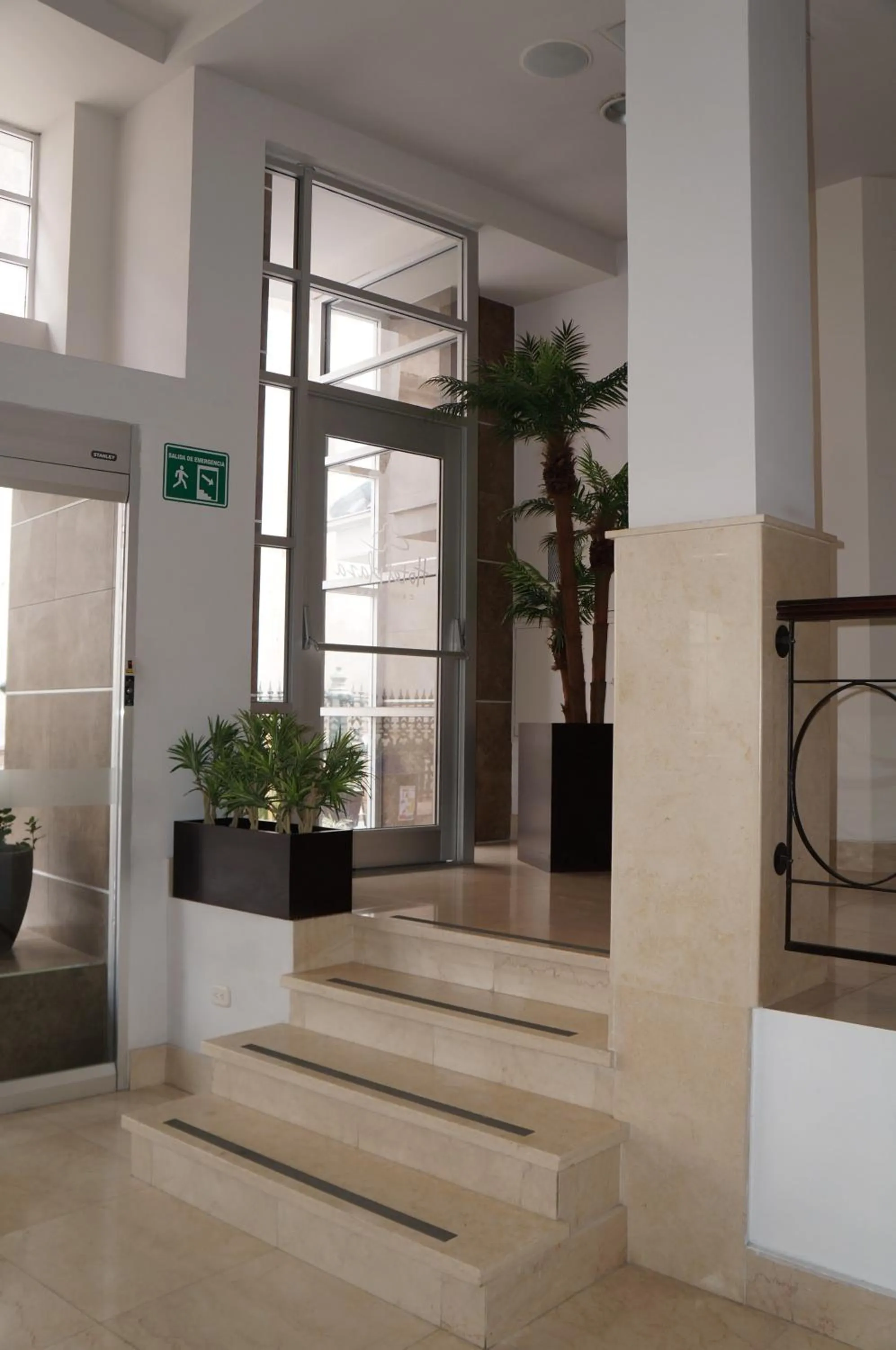 Facade/entrance in Hotel Plaza Chihuahua