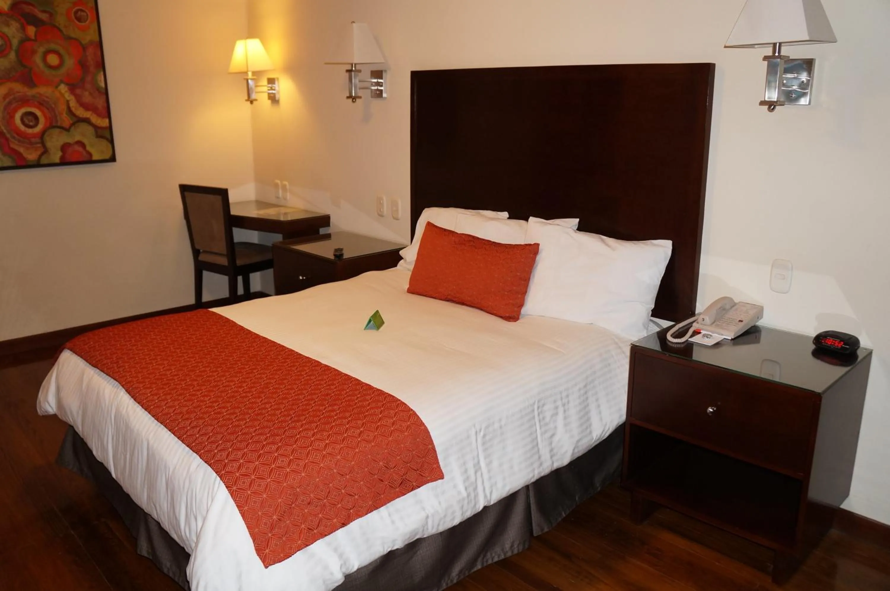 Photo of the whole room, Bed in Hotel Plaza Chihuahua