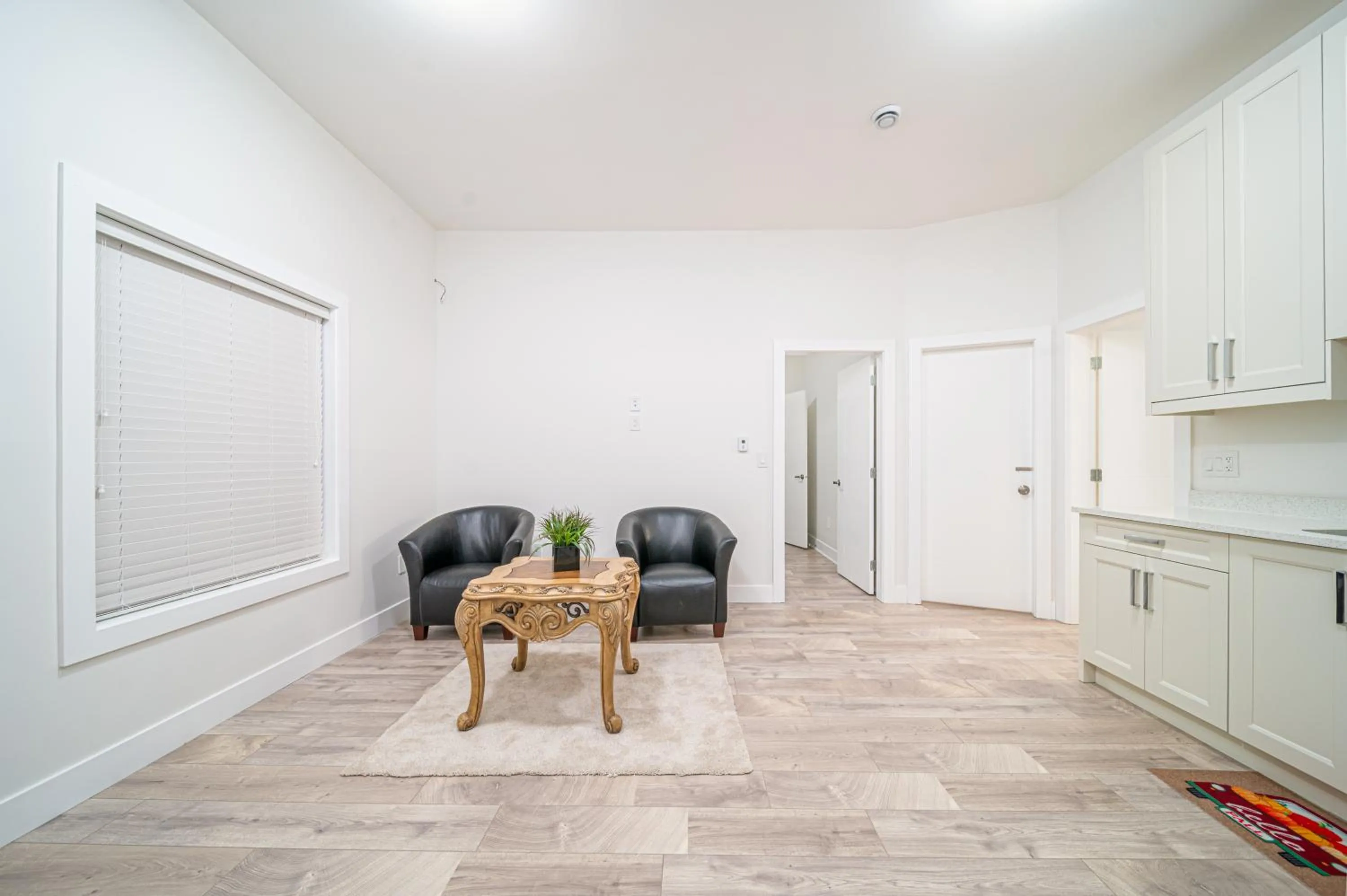 Living room in Sun suite