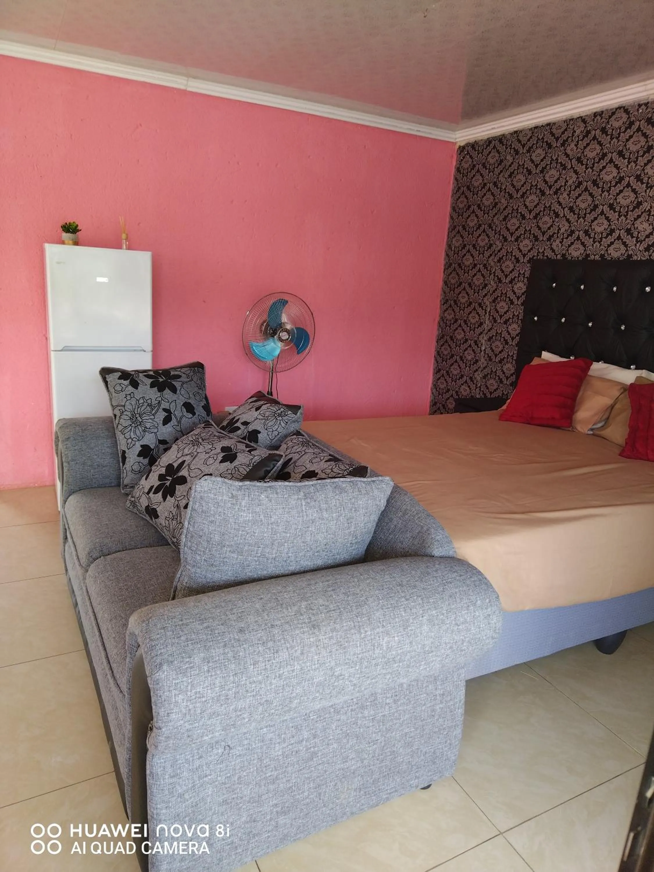 Bed in Moholoholo Lodge