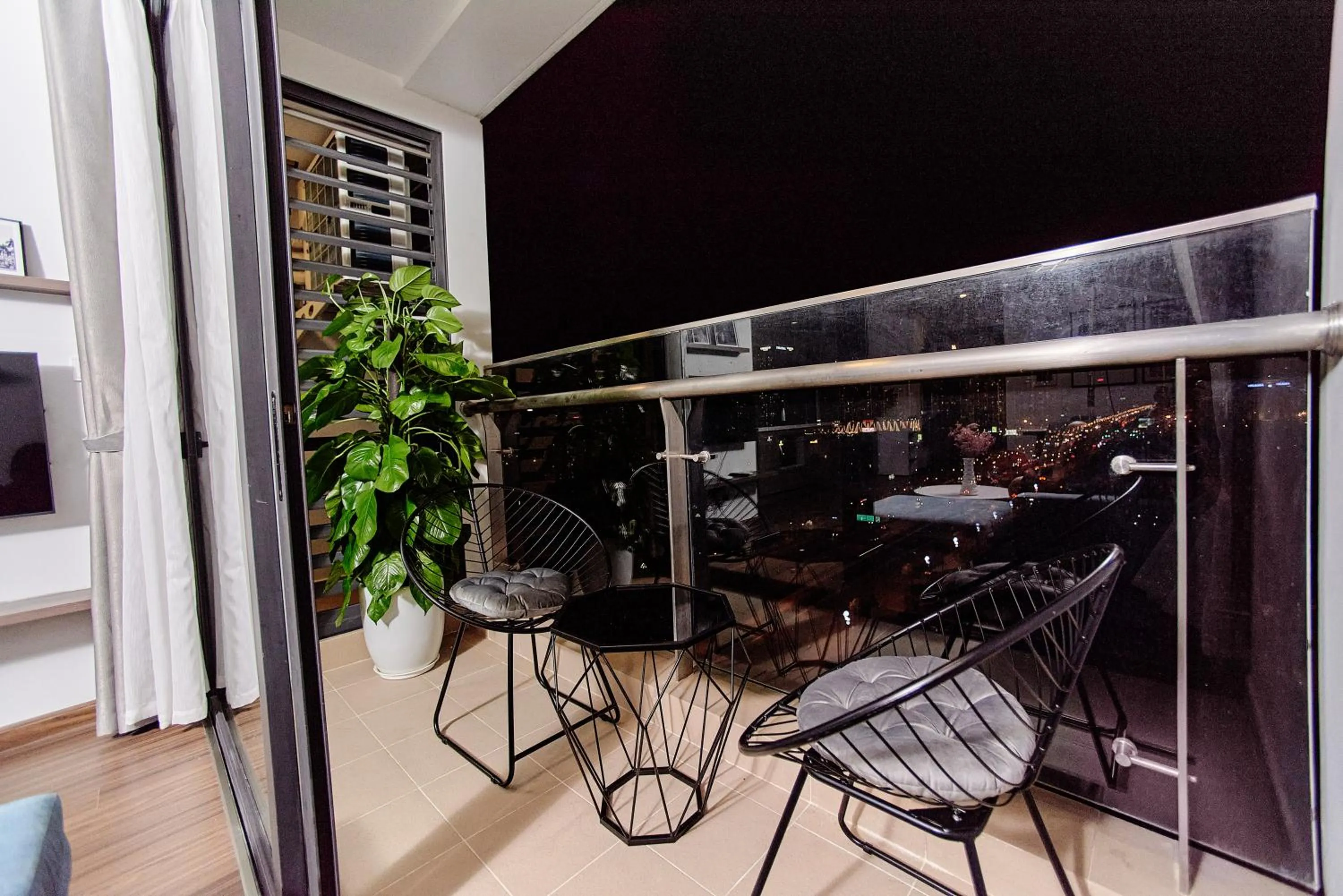 Balcony/Terrace in Aspaces Serviced Apartments - Vinhomes West Point