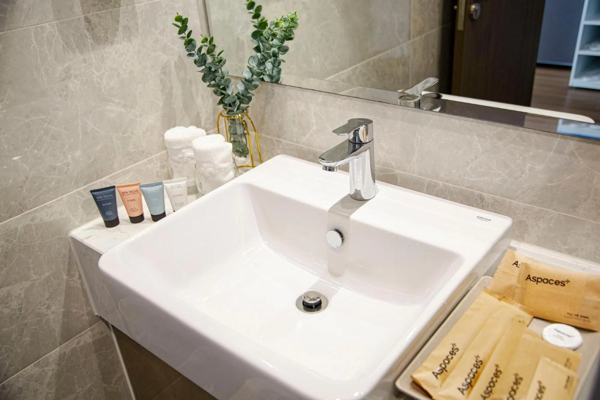 Toilet in Aspaces Serviced Apartments - Vinhomes West Point