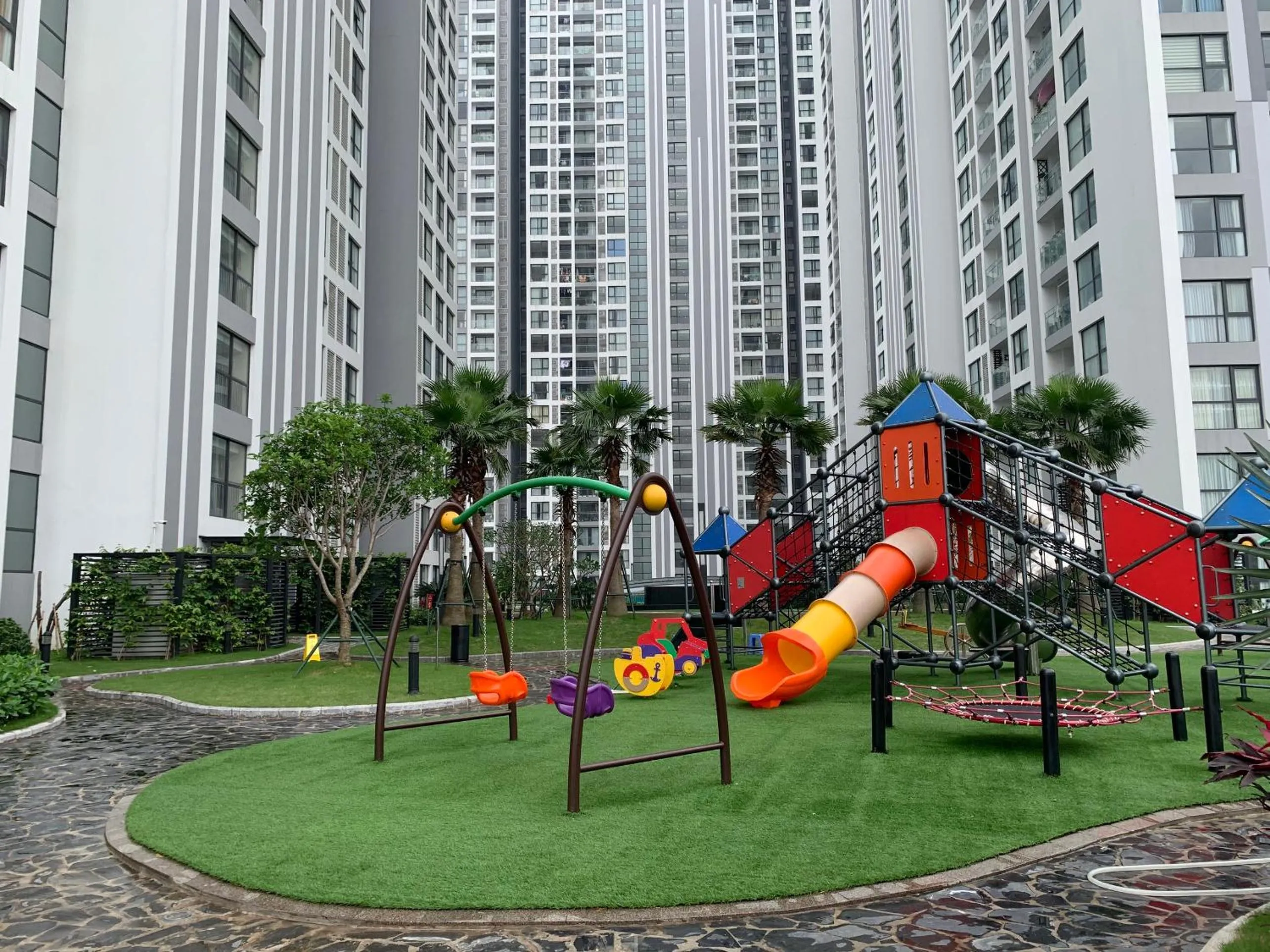 Children play ground in Aspaces Serviced Apartments - Vinhomes West Point