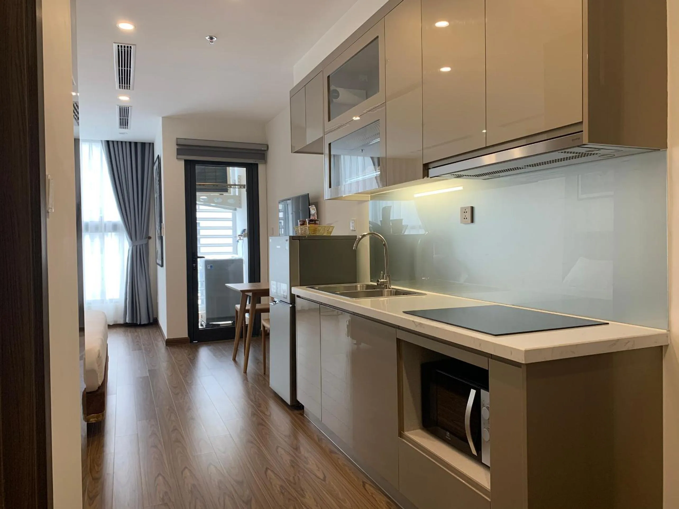 stove in Aspaces Serviced Apartments - Vinhomes West Point