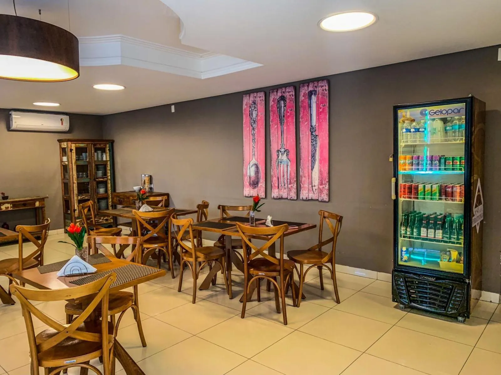 Restaurant/places to eat in Hotel Piratininga Avenida Amazonas - Rondonópolis