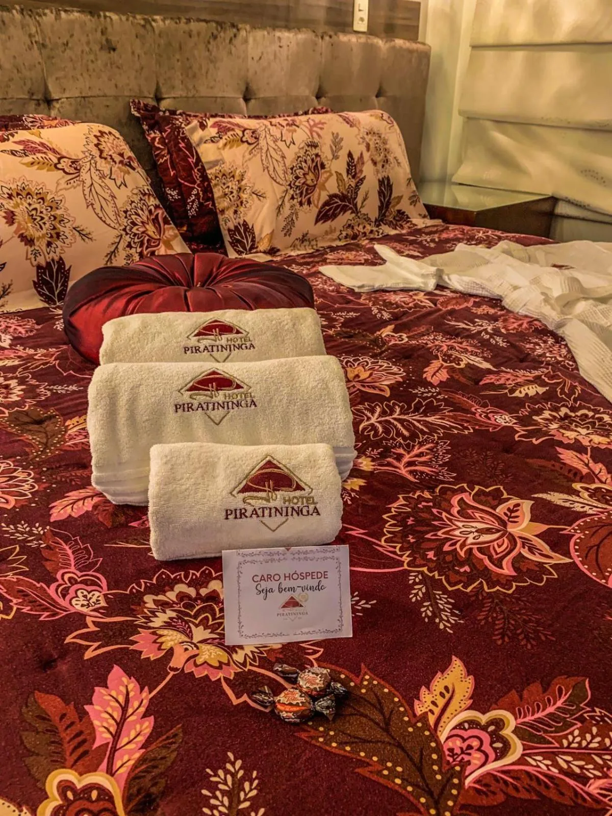 Bedroom, Bed in Hotel Piratininga Avenida Amazonas - Rondonópolis