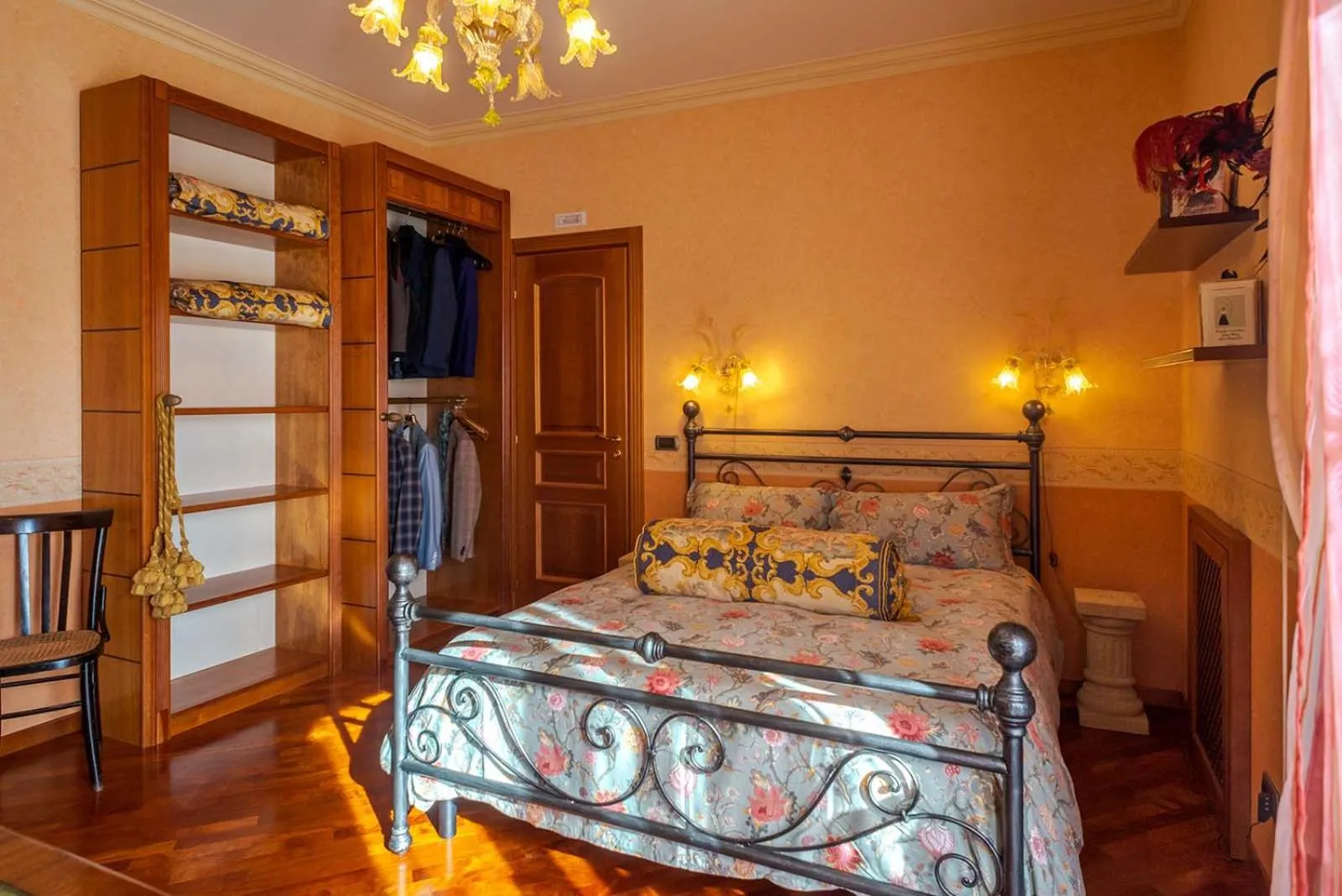 Bed in Villa Grandiosa FC