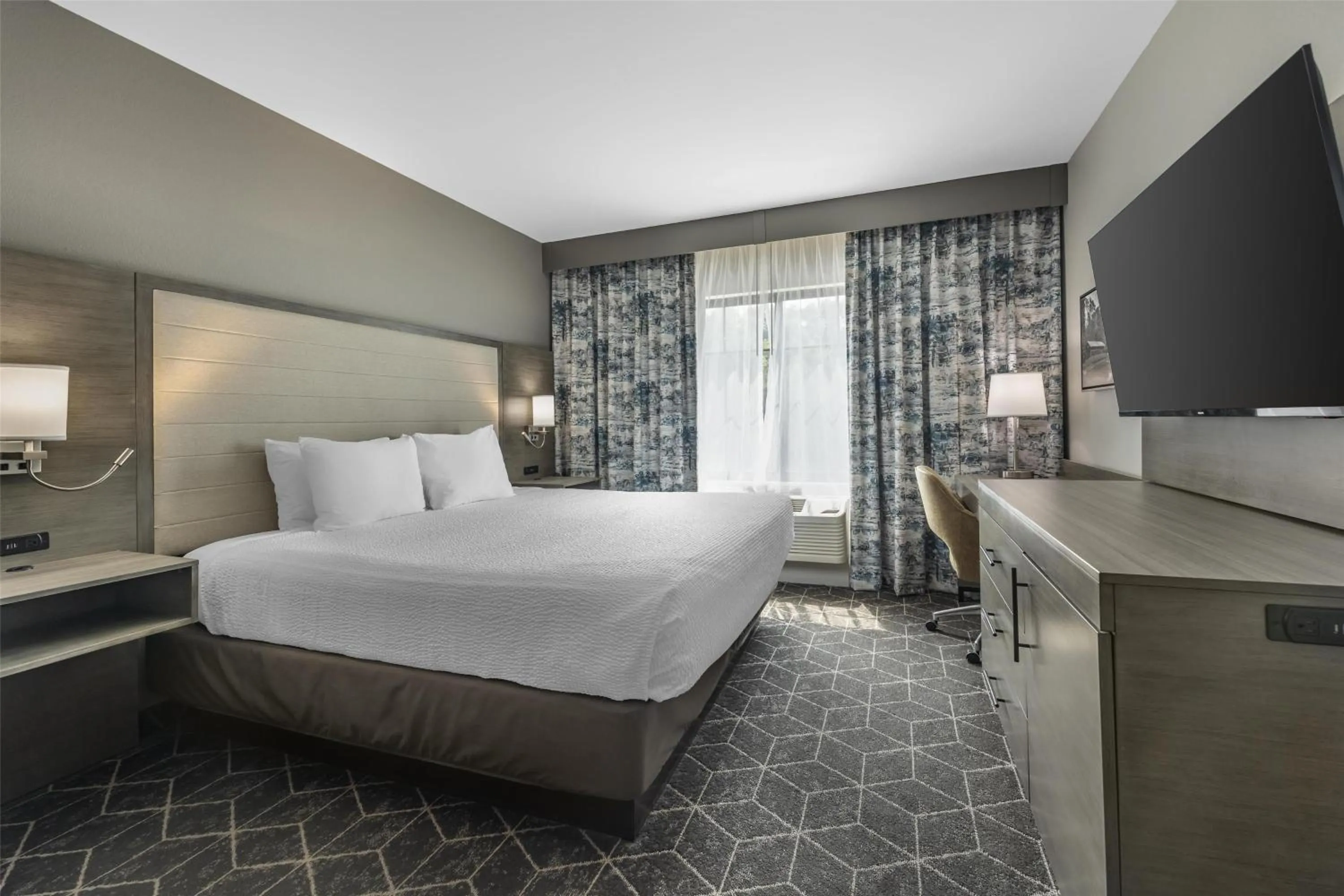 Bedroom, Bed in Best Western Plus Lawrenceburg